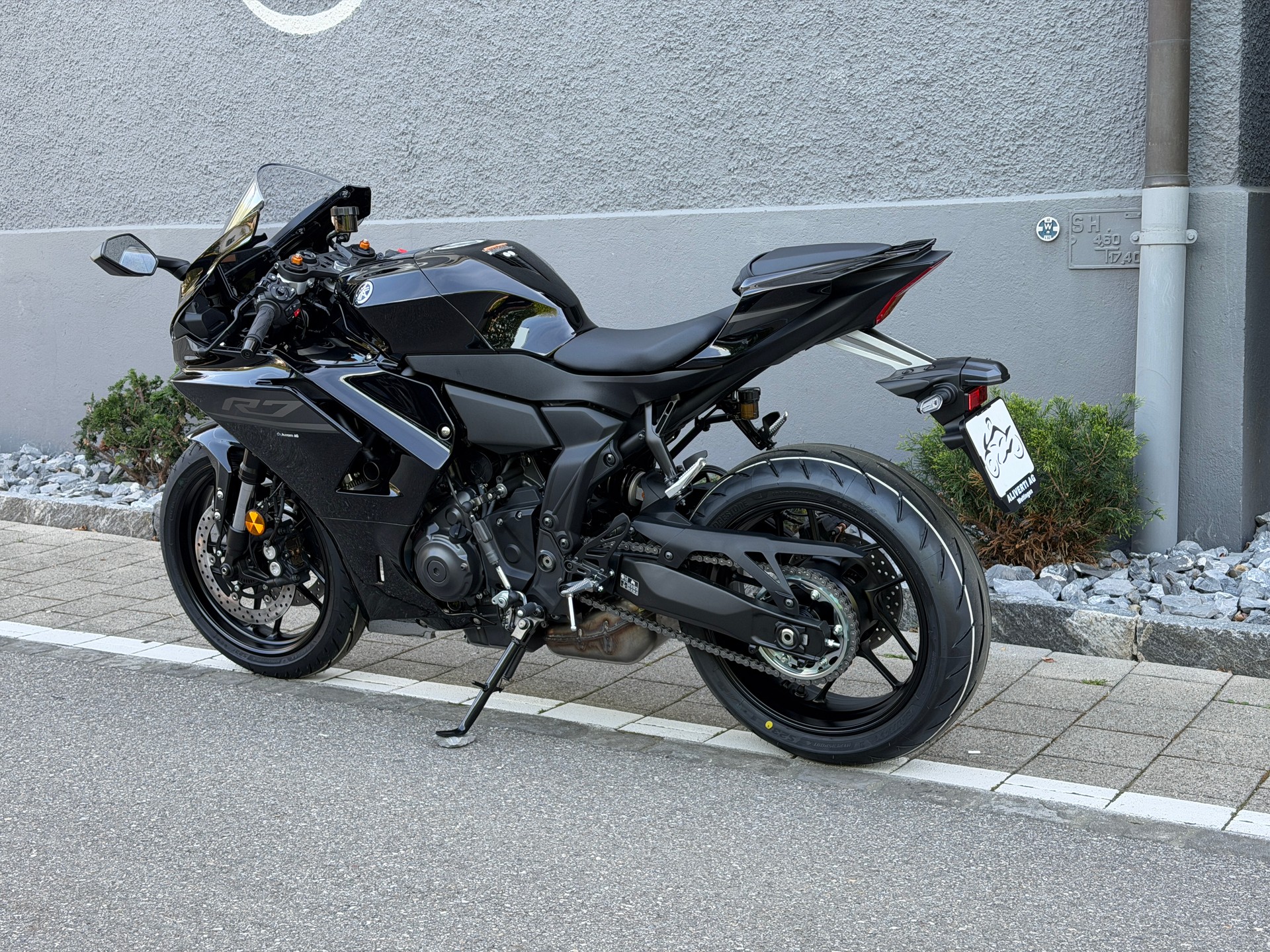 YAMAHA R7 (35kW) 2026-image-5