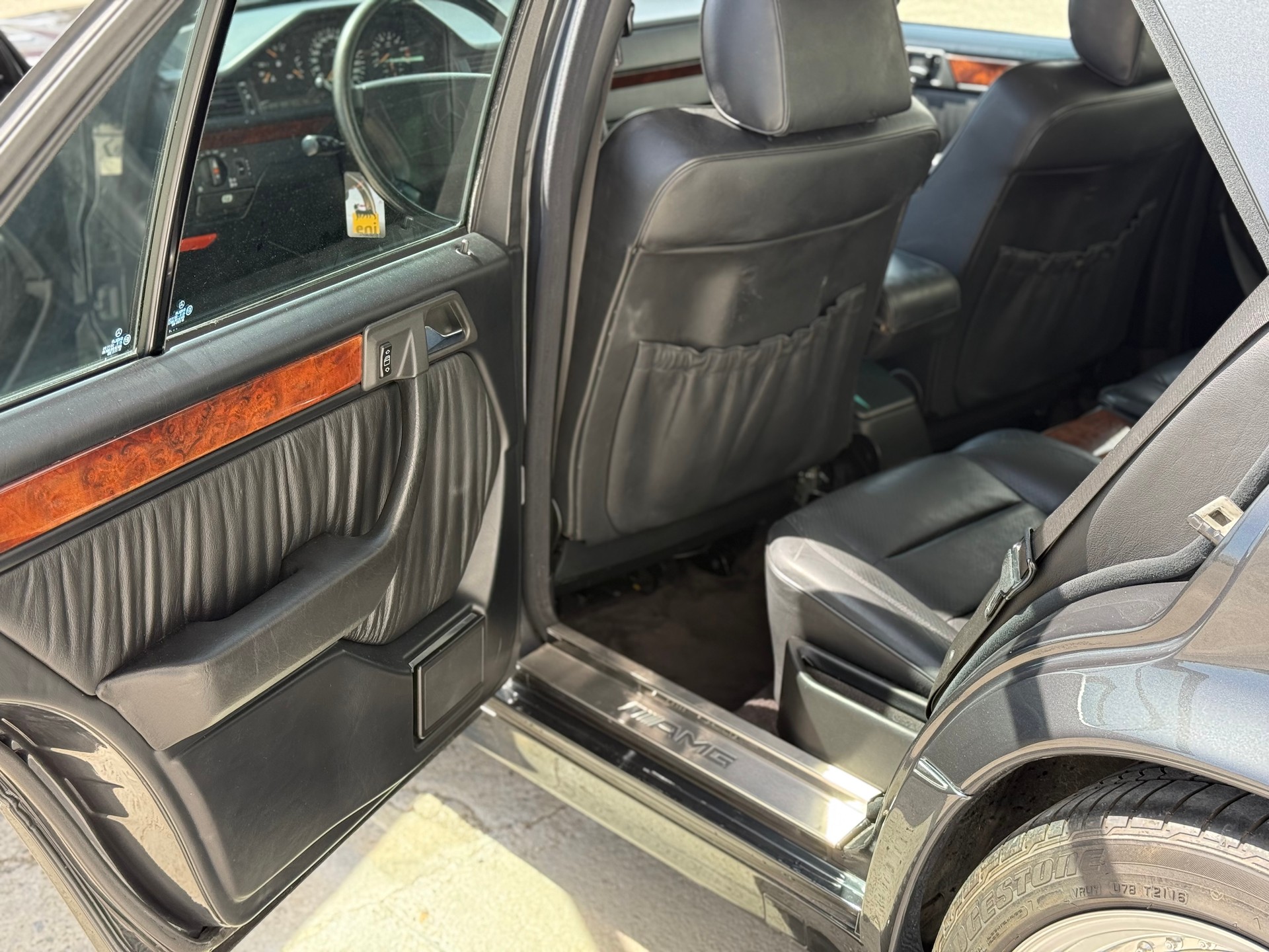 MERCEDES-BENZ 500 E Automatic-image-15