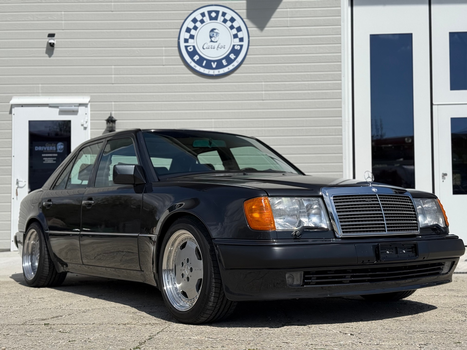 MERCEDES-BENZ 500 E Automatic-image-1