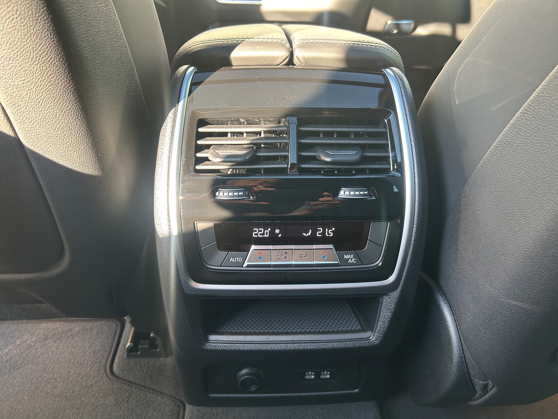 BMW X5 xDrive 50e M Sport Pro Steptronic-image-16