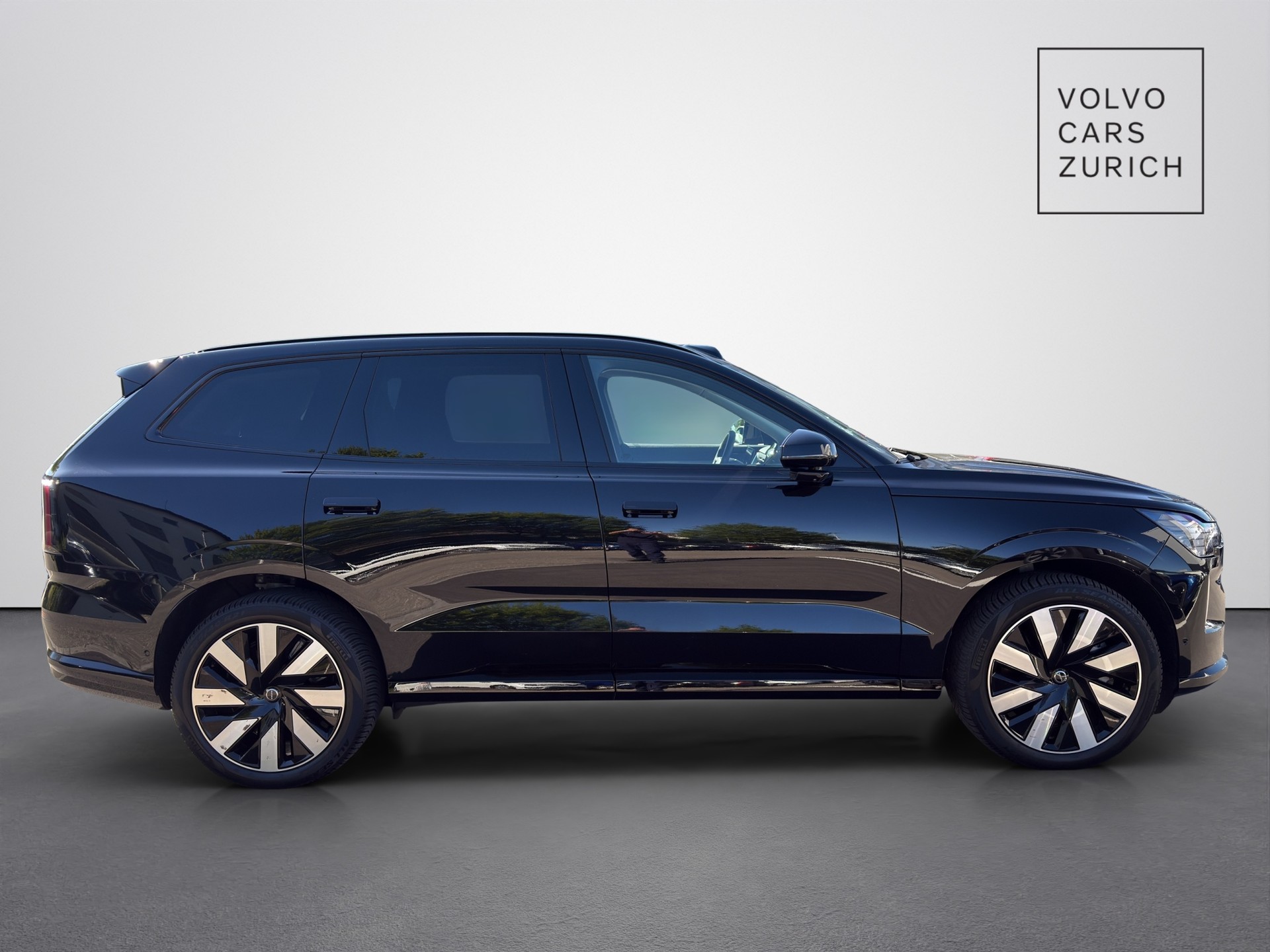 VOLVO EX90 Twin Plus AWD-image-4
