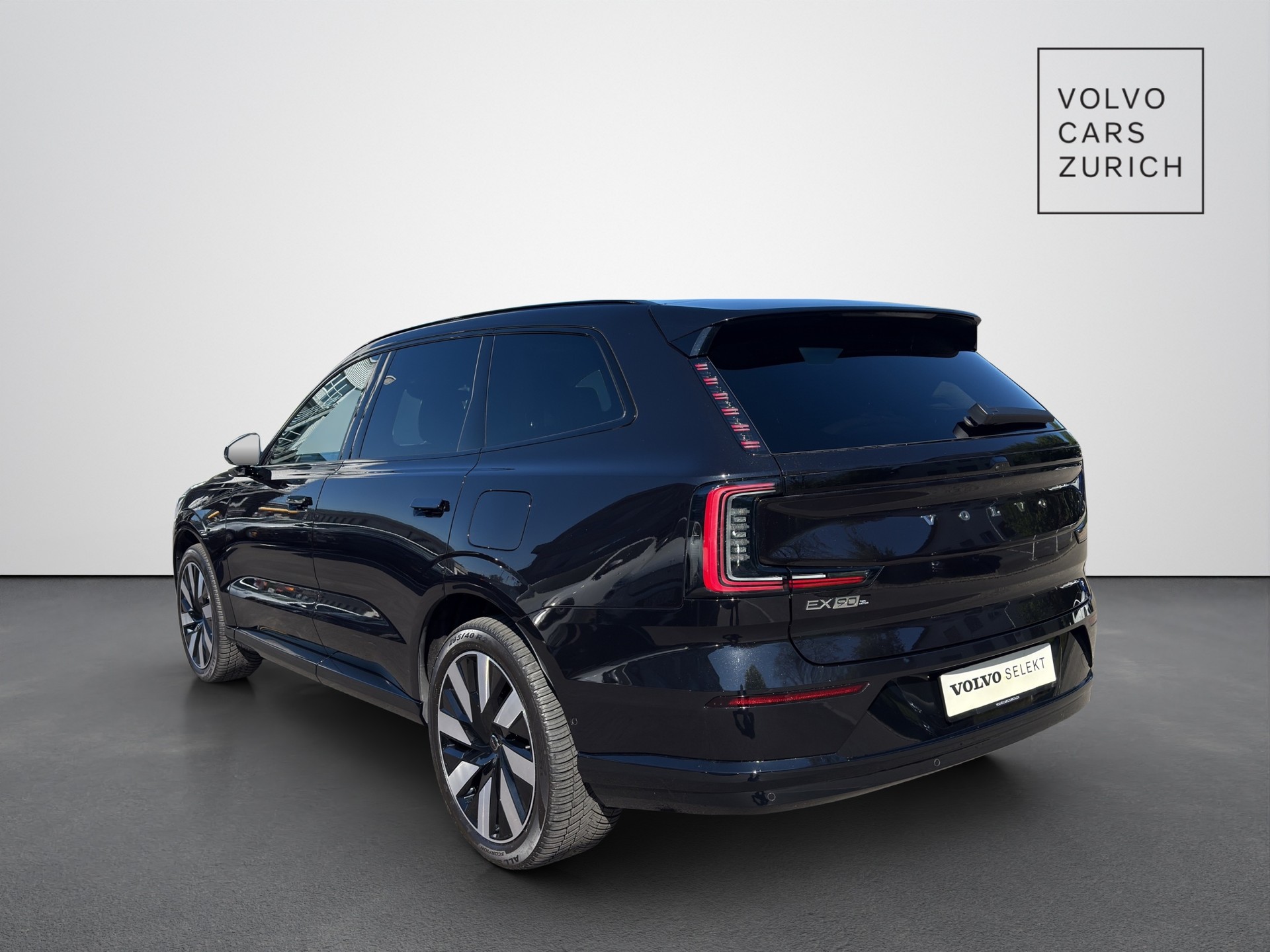 VOLVO EX90 Twin Plus AWD-showroom-element-2