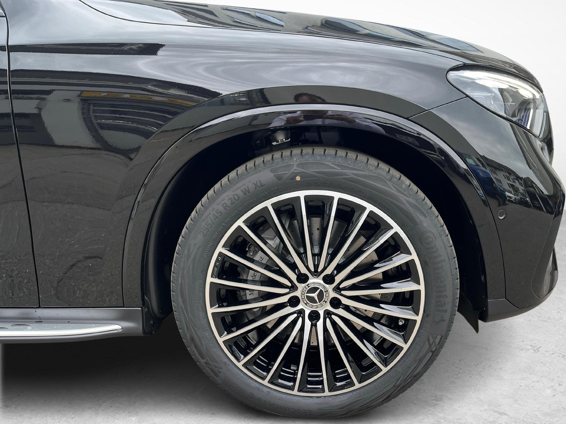 MERCEDES-BENZ GLC 450 d 4MATIC AMG Line-image-12