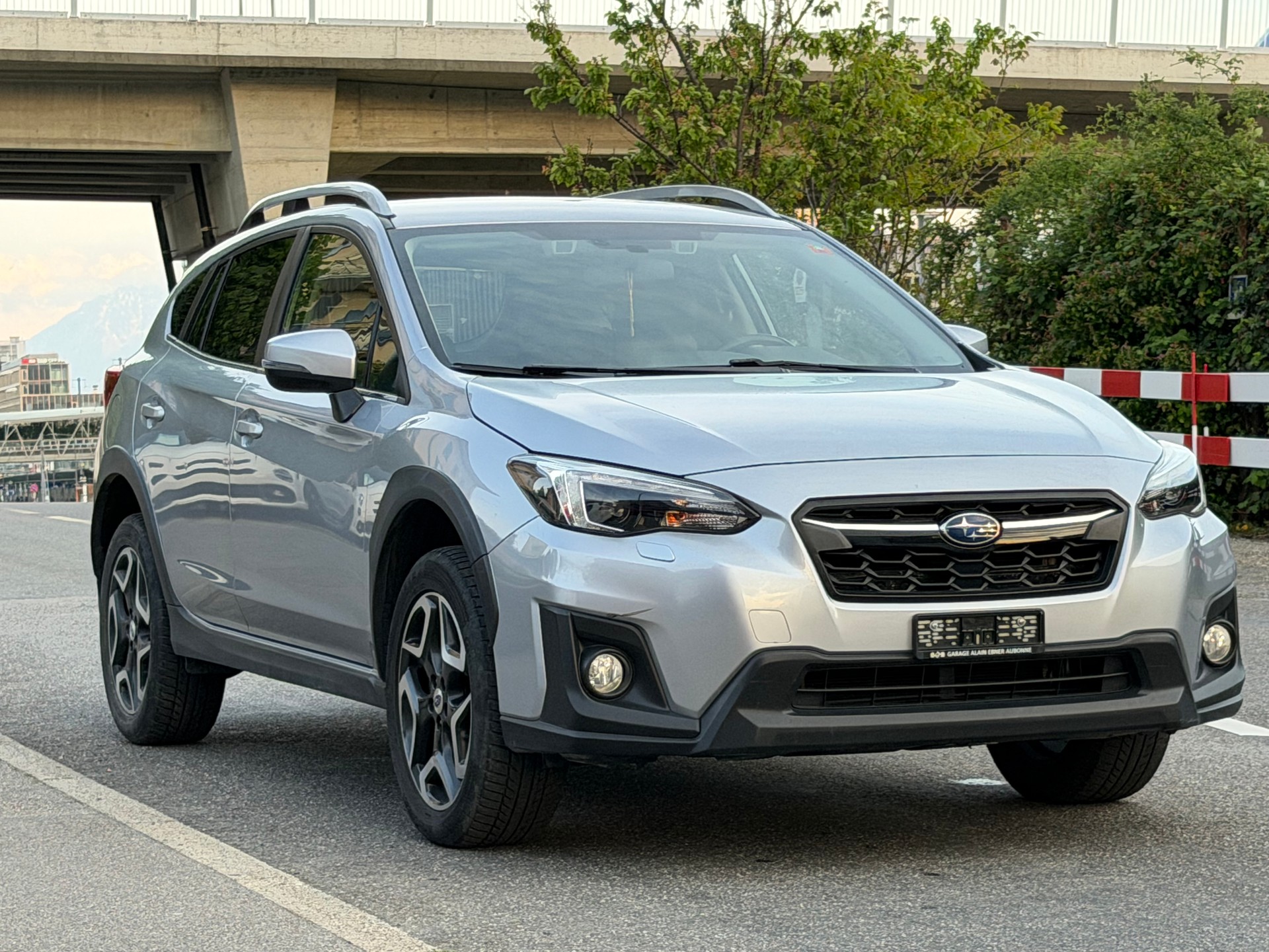 SUBARU XV 2.0 Swiss AWD Lineartronic-image-2