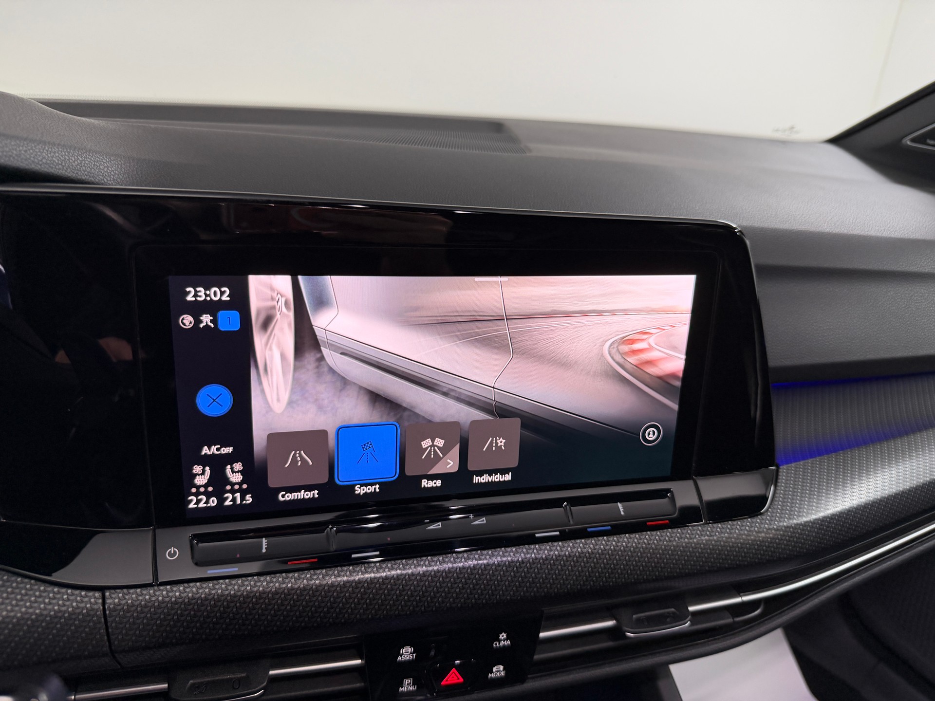 VW Golf Variant 2.0 TSI R-Performance 320PS LAPIZ BLUE DSG 4Motion / RF-Kamera / Leder / Head-Up Display / Keyless / H&K Sound /-image-16