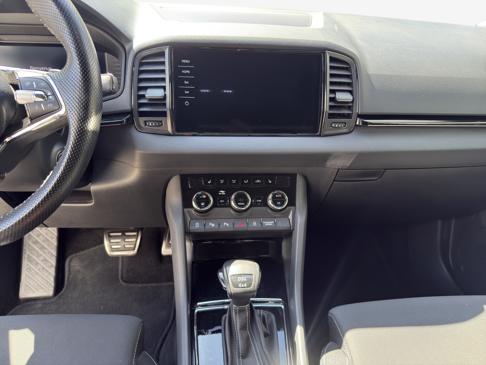 SKODA Karoq 2.0 TSI SportLine 4x4 DSG-image-10