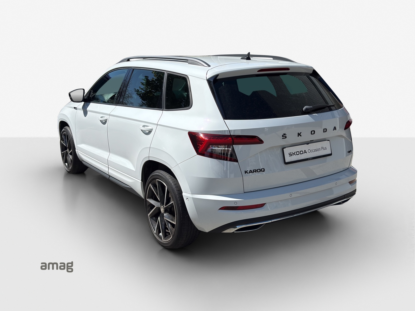 SKODA Karoq 2.0 TSI SportLine 4x4 DSG-image-2