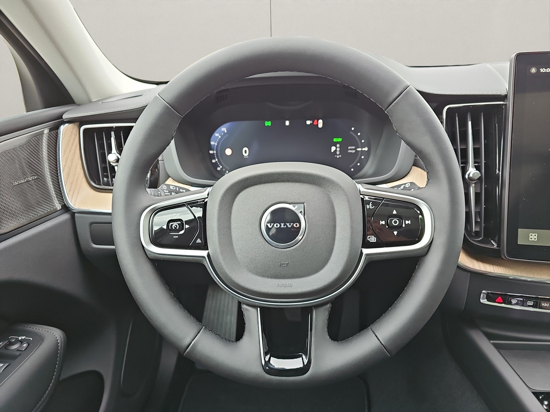 VOLVO XC60 2.0 T8 TE Ultra Dark eAWD-image-7