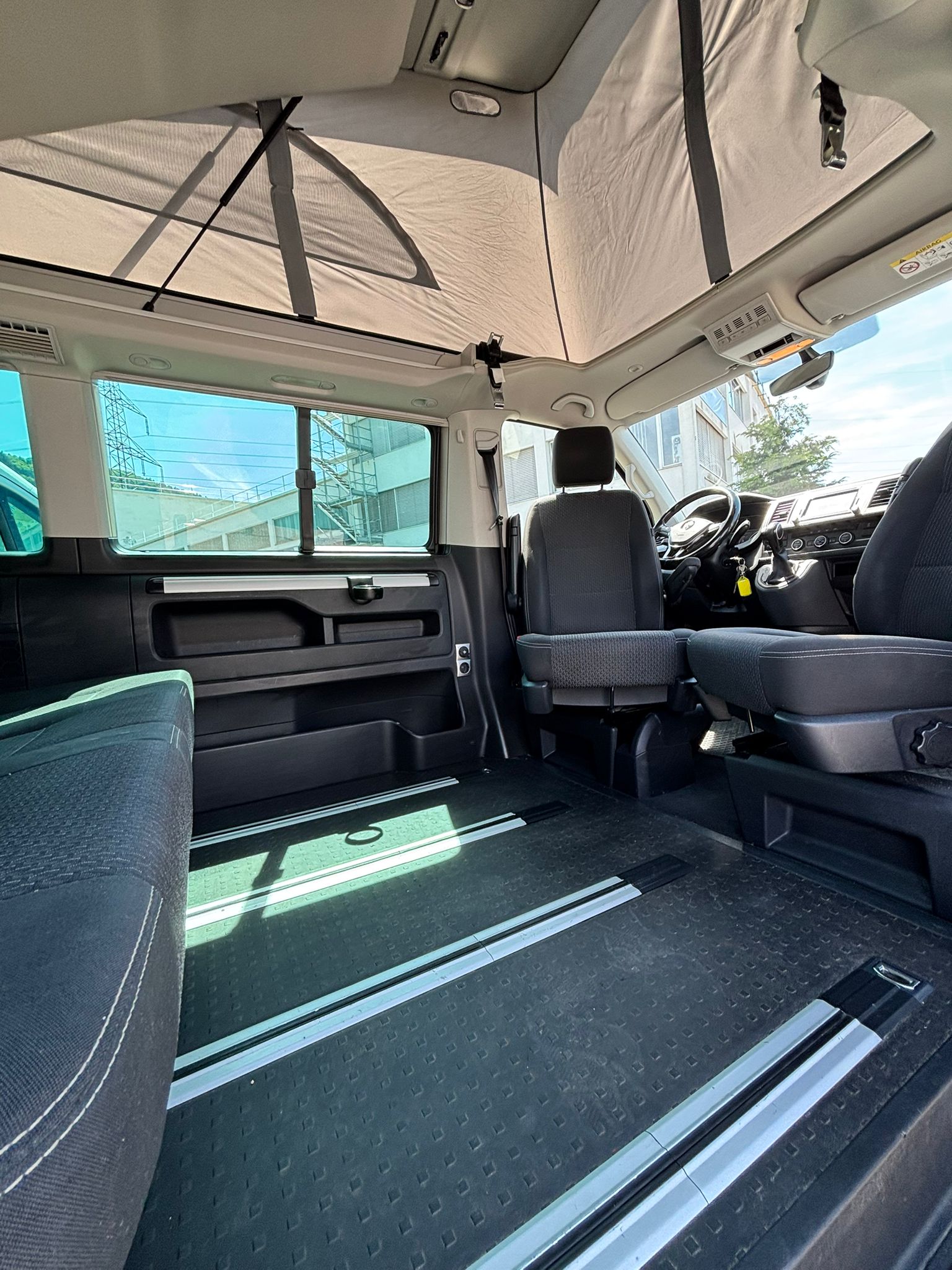 VW T6 California 2.0 TDI Beach 4Motion DSG-image-10