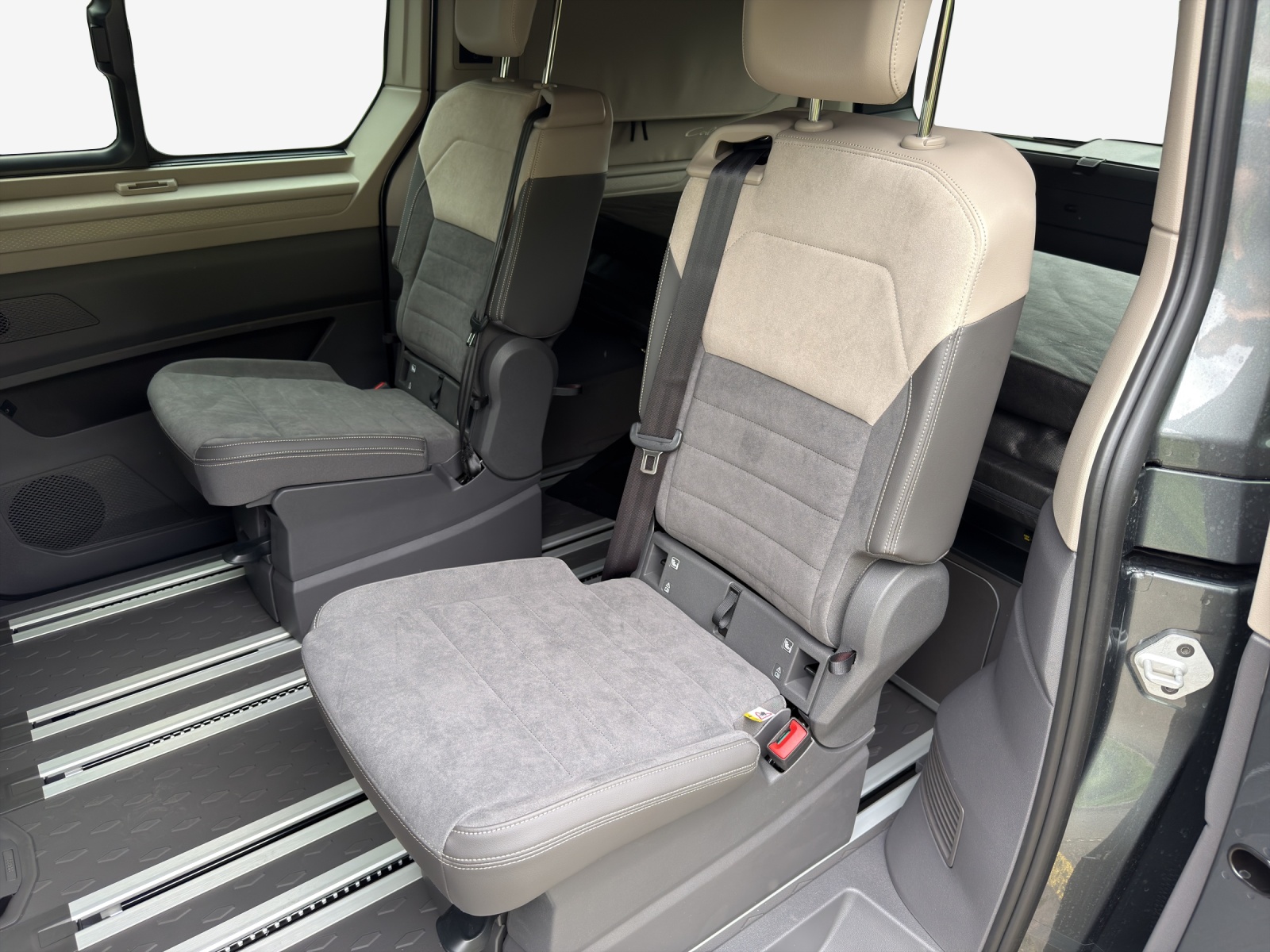 VW California eHybrid Beach Camper 4Motion-image-11