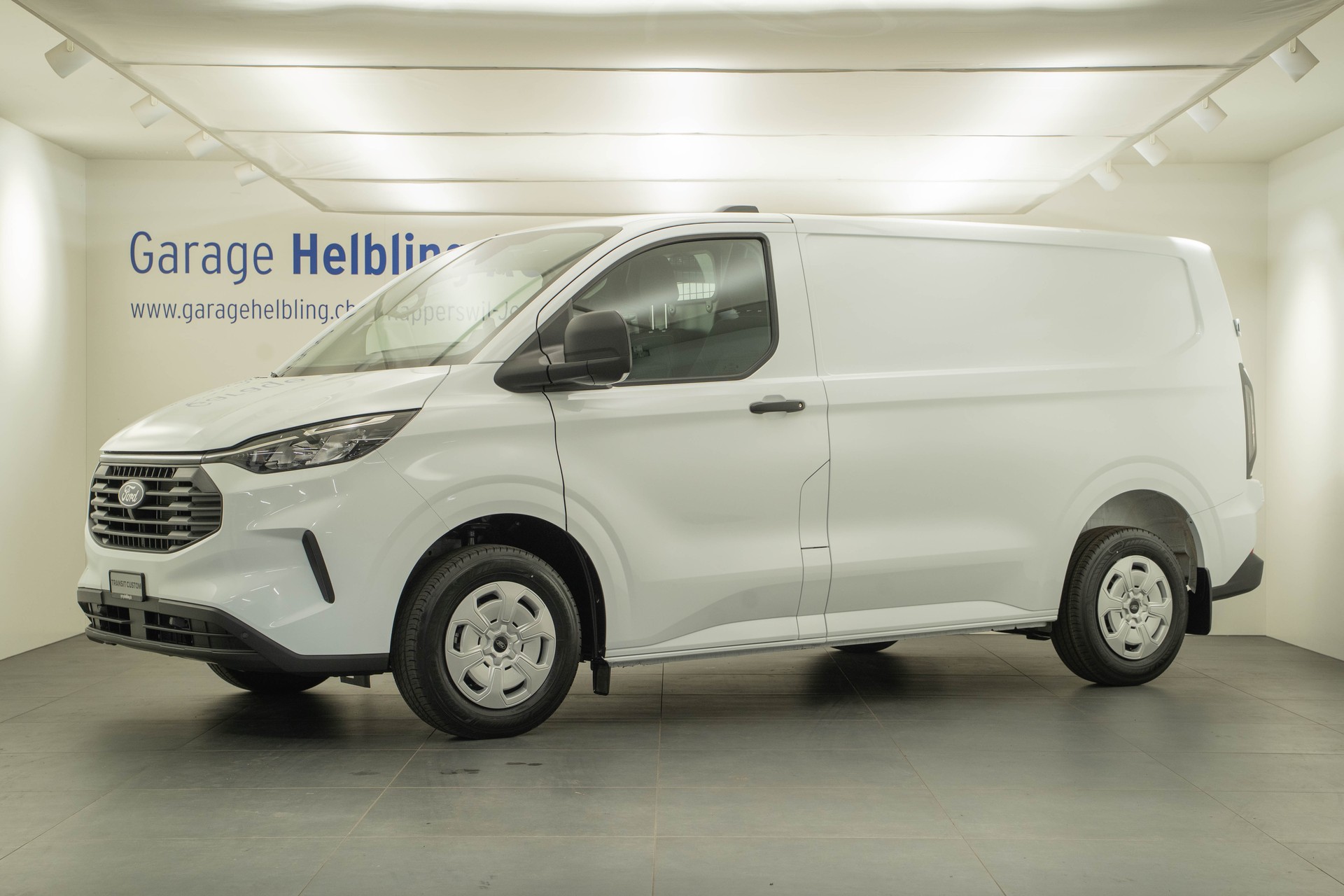 FORD Transit C Van 320 L1 2.0 EcoBlue 136 Trend-image-0