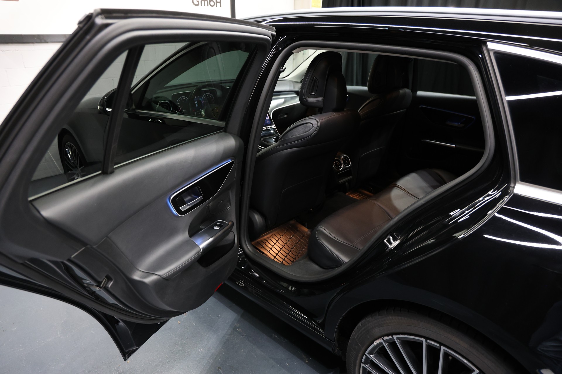 MERCEDES-BENZ C 220 d T 4Matic Avantgarde-image-14