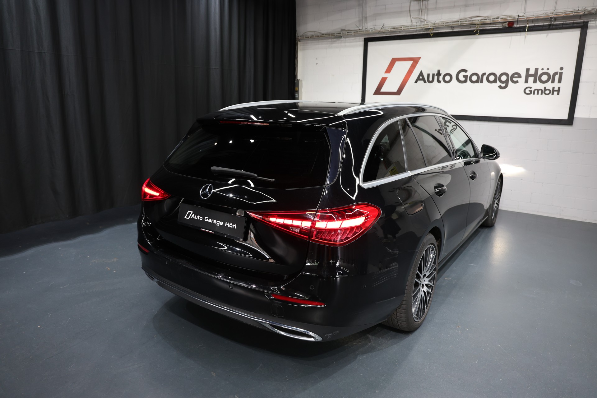 MERCEDES-BENZ C 220 d T 4Matic Avantgarde-image-9