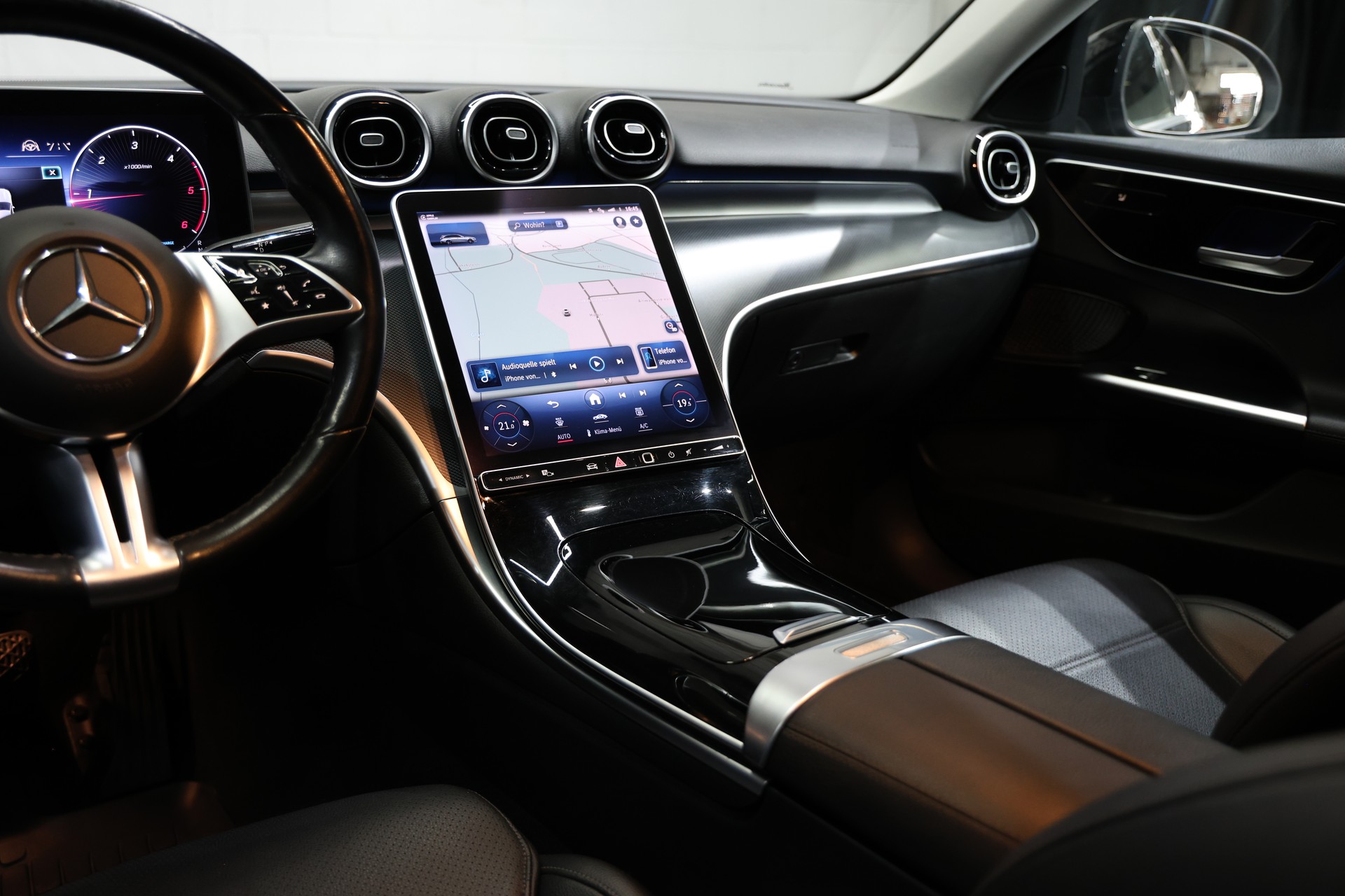 MERCEDES-BENZ C 220 d T 4Matic Avantgarde-image-18