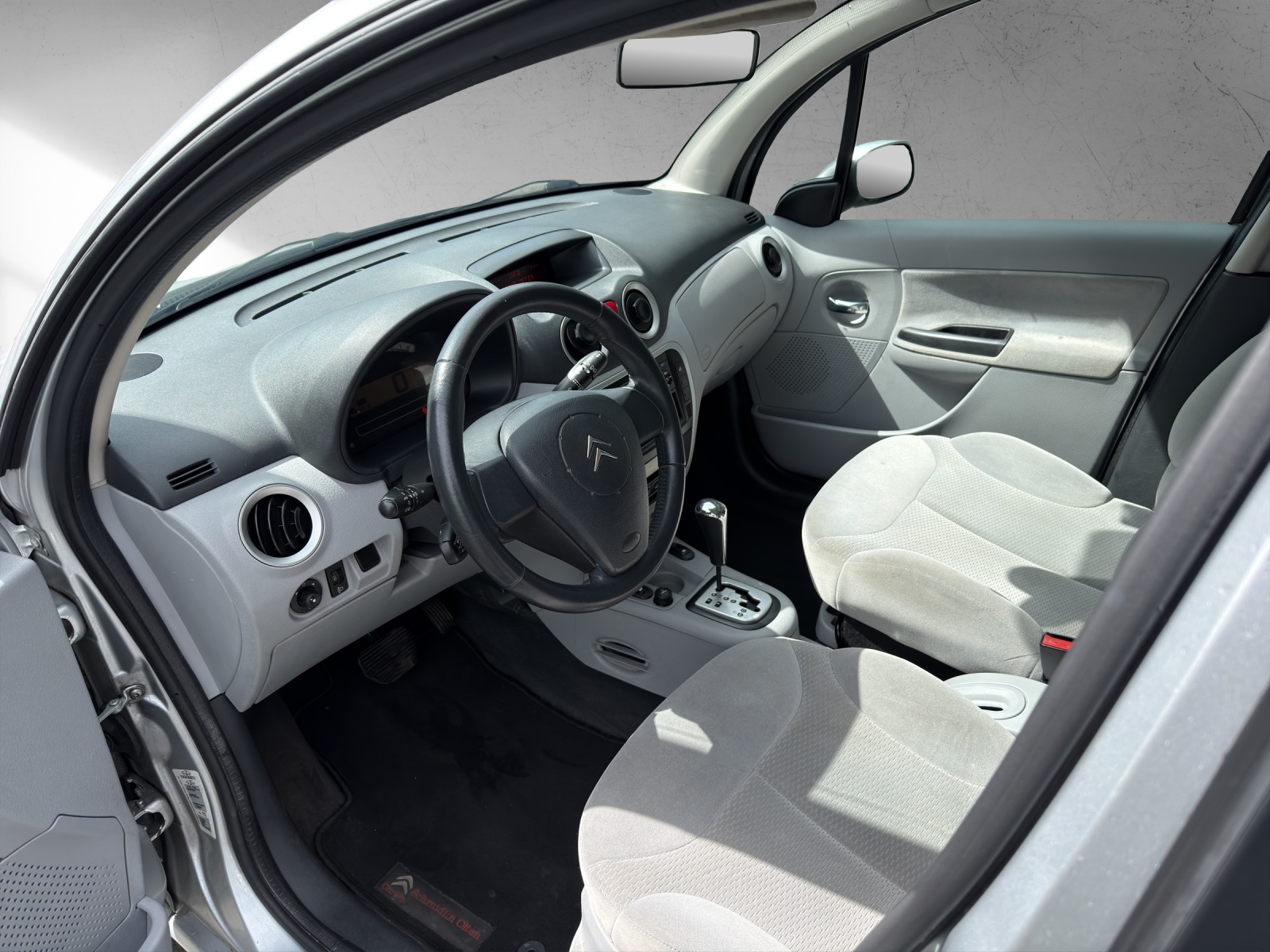 CITROEN C3 1.6i 16V Exclusive-image-8