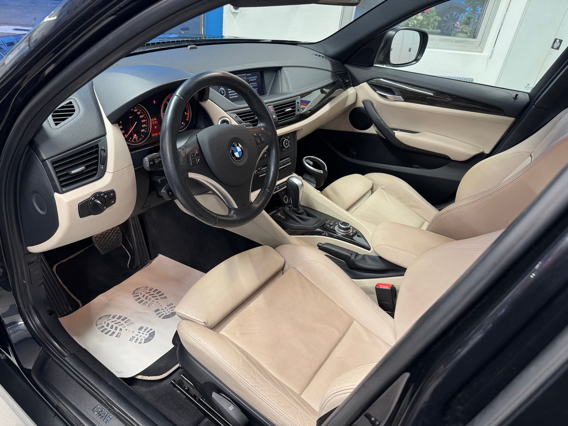BMW X1 xDrive 23d Steptronic-image-7