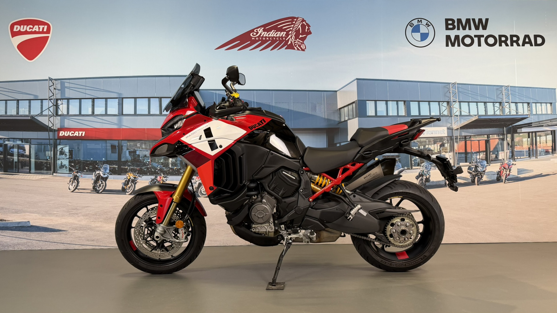 DUCATI Multistrada 1160 V4 Pikes Peak-showroom-element-3