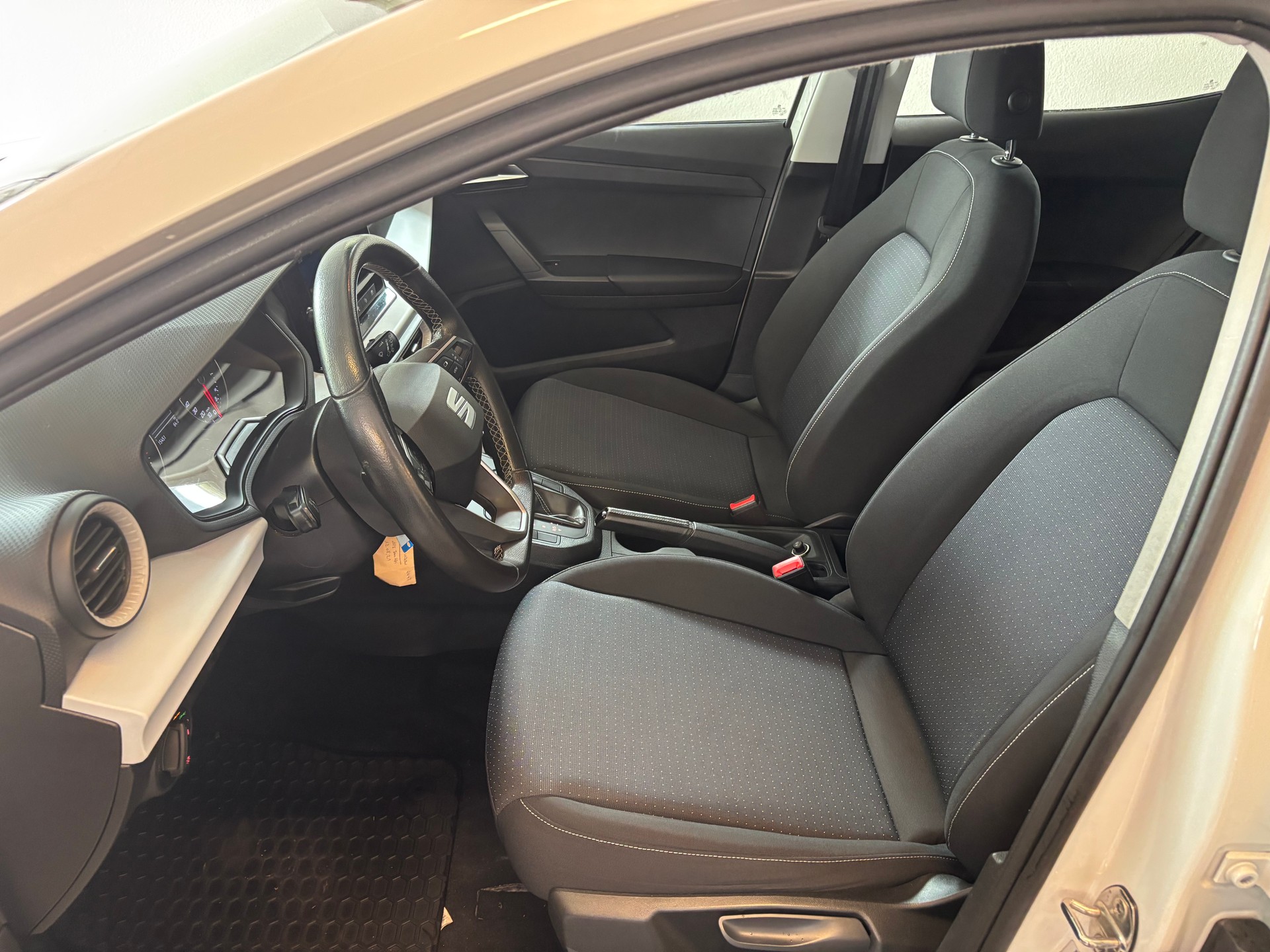 SEAT Ibiza 1.0 EcoTSI Style DSG-image-10