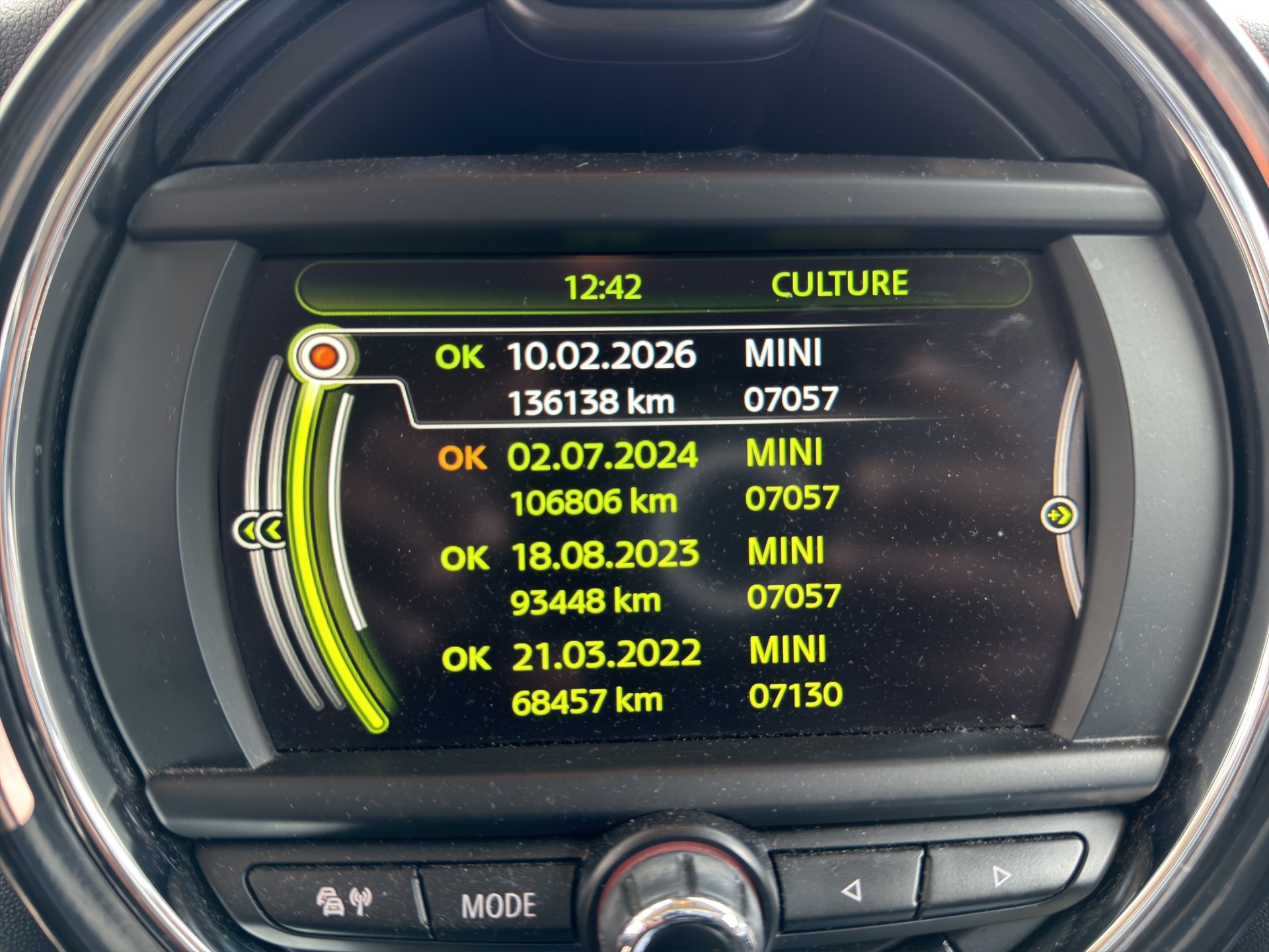 MINI Cooper Classic Edition-image-5