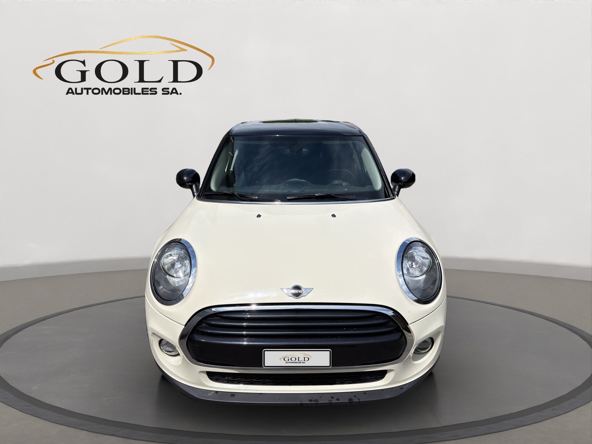 MINI Cooper Classic Edition-image-13