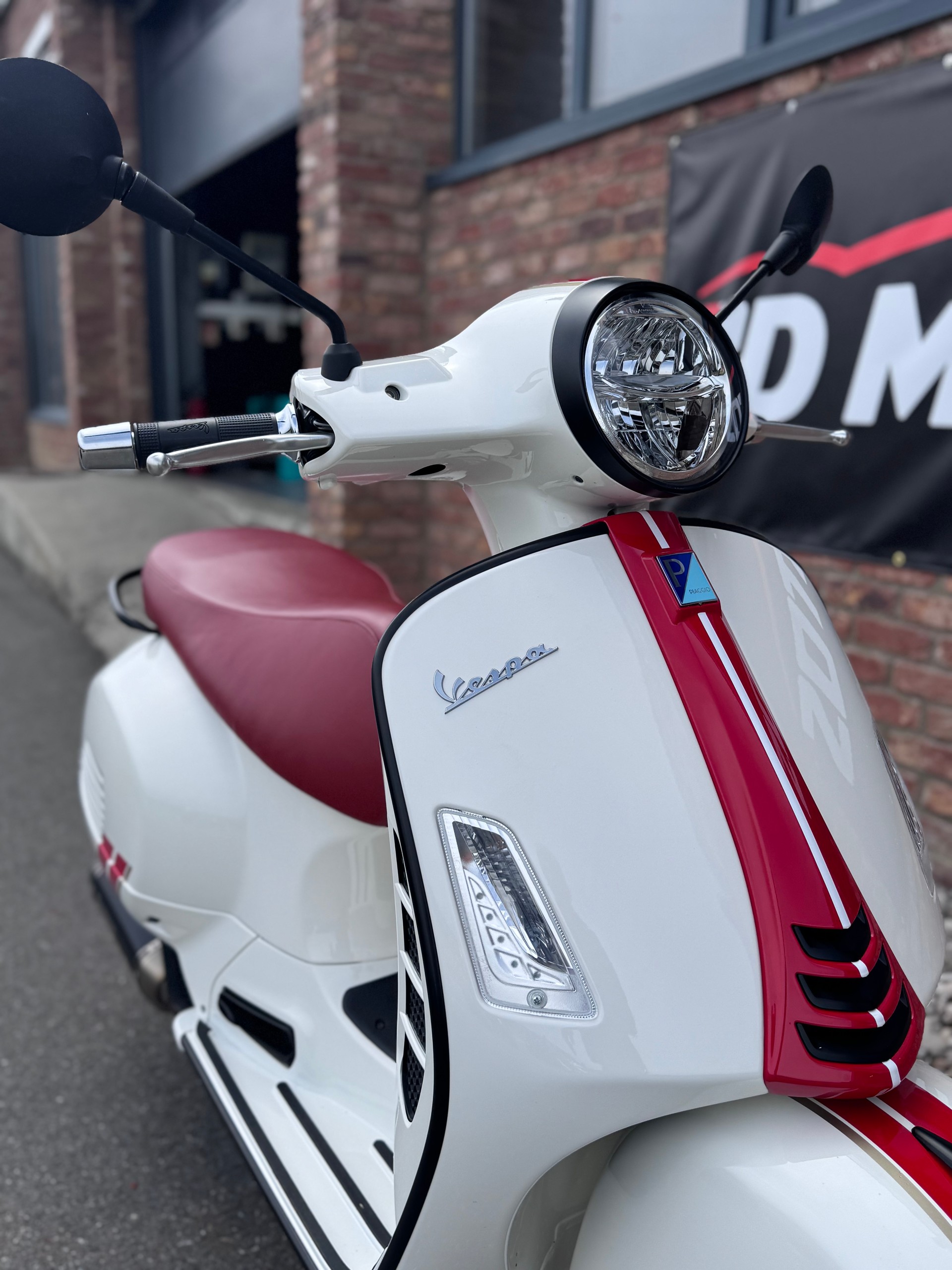 PIAGGIO Vespa GTS 125 i.e ABS-showroom-element-3
