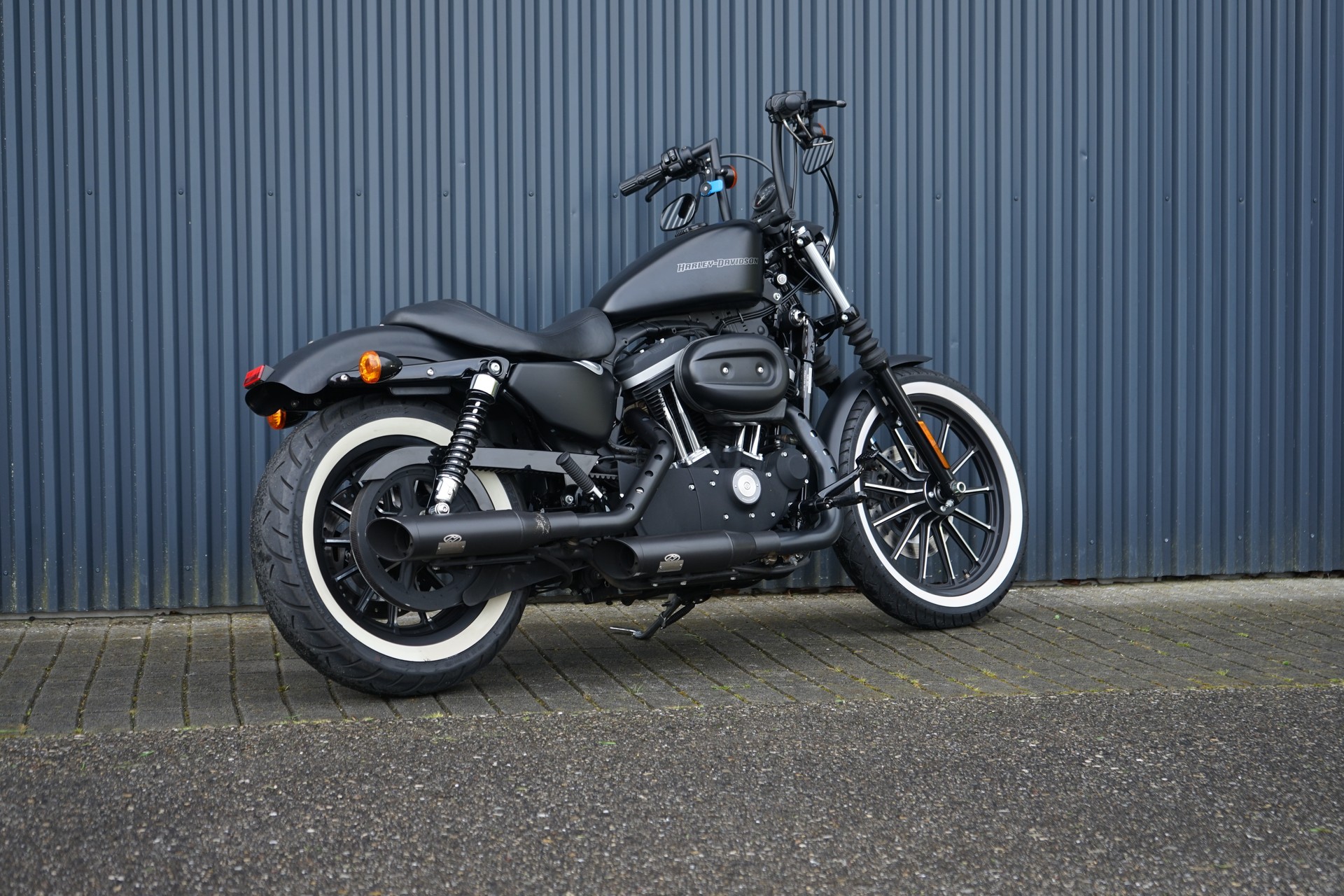 HARLEY-DAVIDSON XL 883 N Sportster Iron-image-5