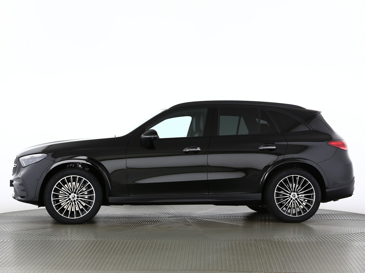 MERCEDES-BENZ GLC 300 d 4Matic 9G-Tronic-showroom-element-2