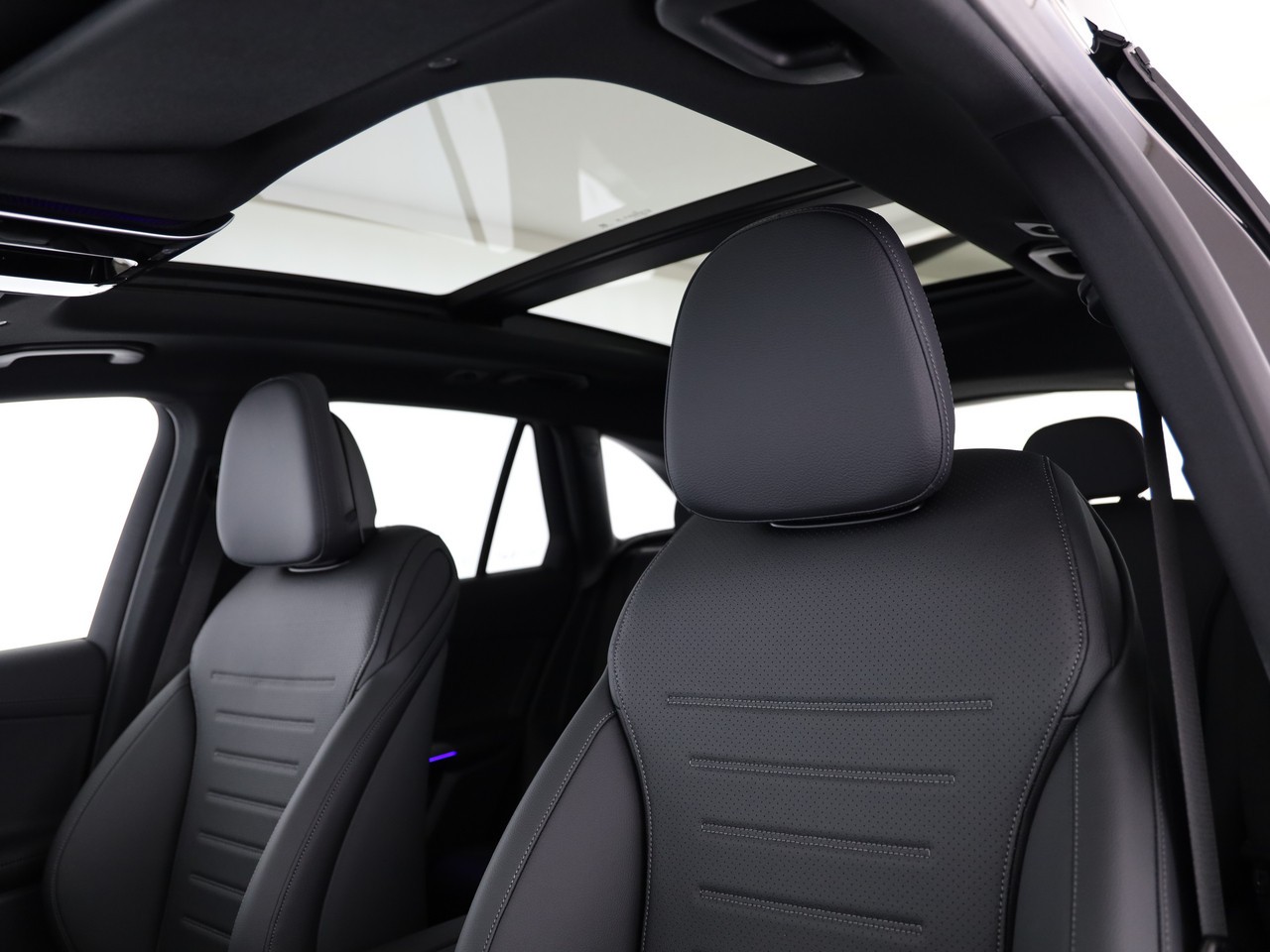 MERCEDES-BENZ GLC 300 d 4Matic 9G-Tronic-image-6