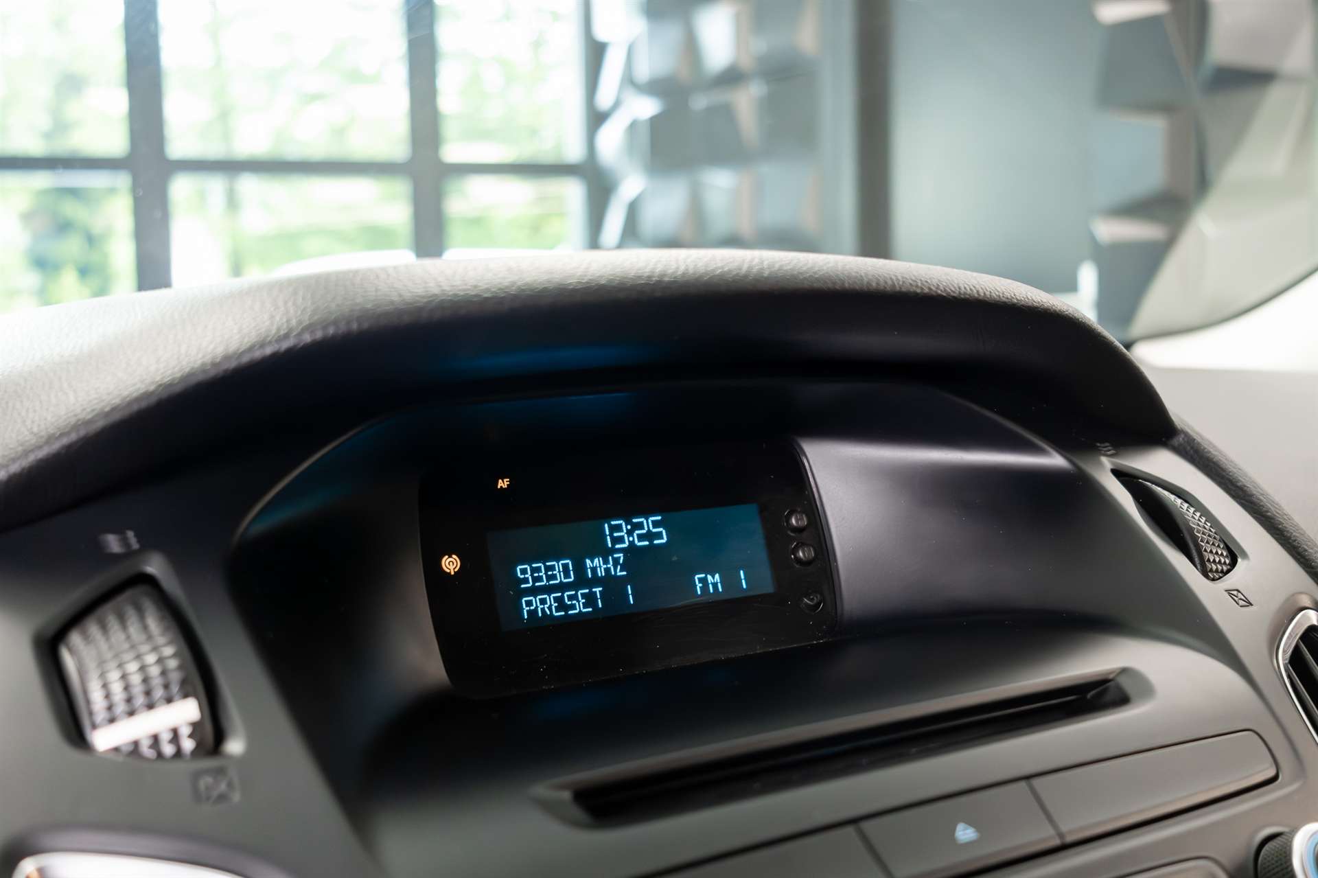 FORD Focus 1.5 TDCi Trend PowerShift-image-13