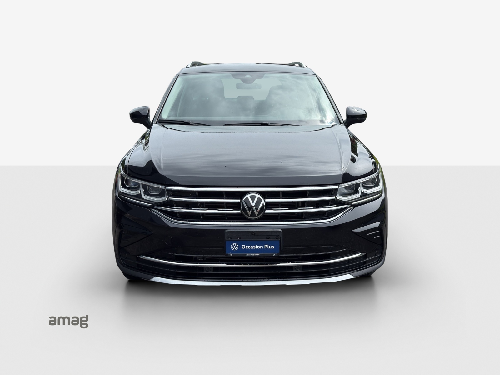 VW Tiguan 2.0TSI Elegance 4Motion DSG-image-6