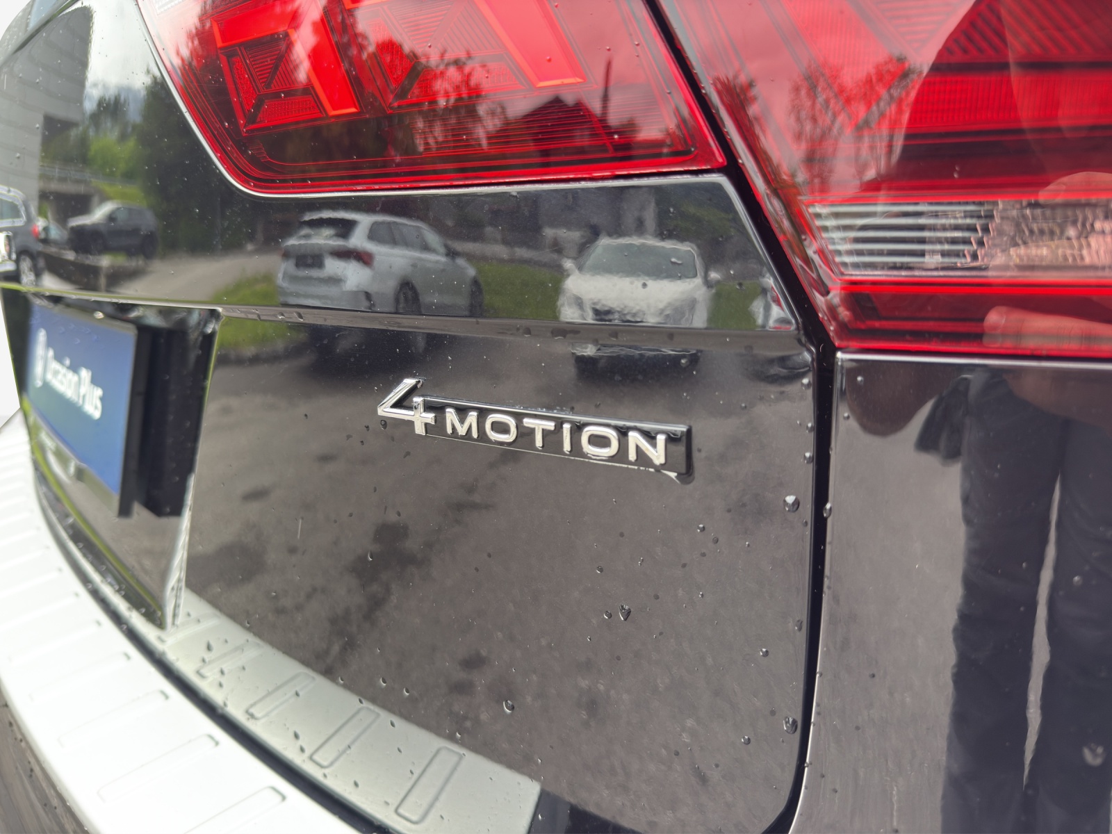 VW Tiguan 2.0TSI Elegance 4Motion DSG-image-15
