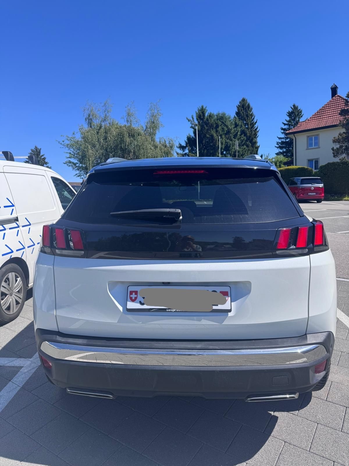 PEUGEOT 2.0 BlueHDi 180 GT-image-1