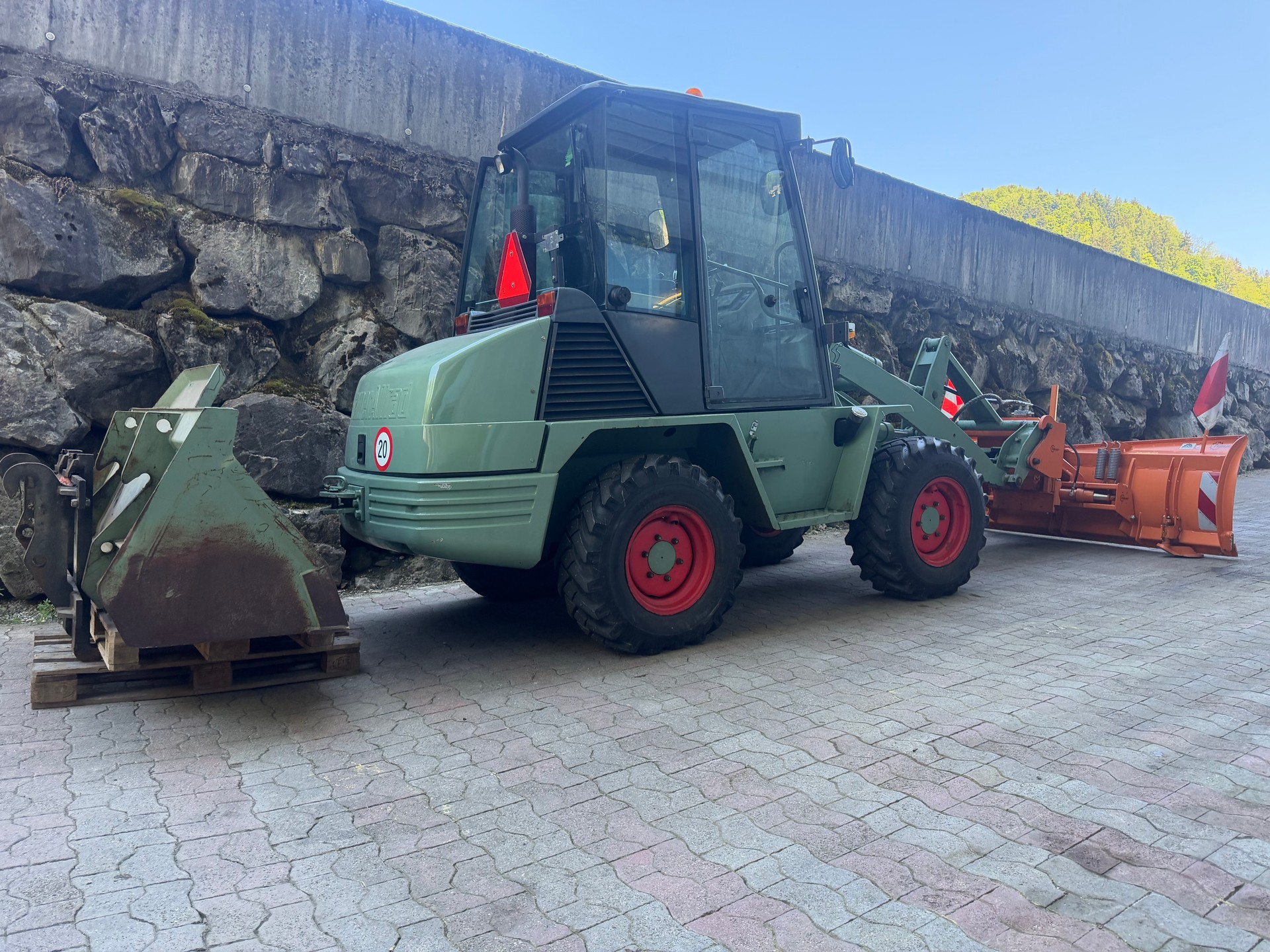 UNIMOG Kramer 320 4x4 Radlader-image-2