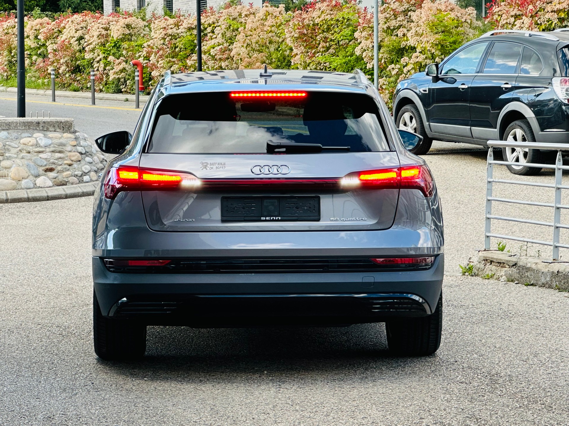 AUDI e-tron 50 Sportback quattro-image-9