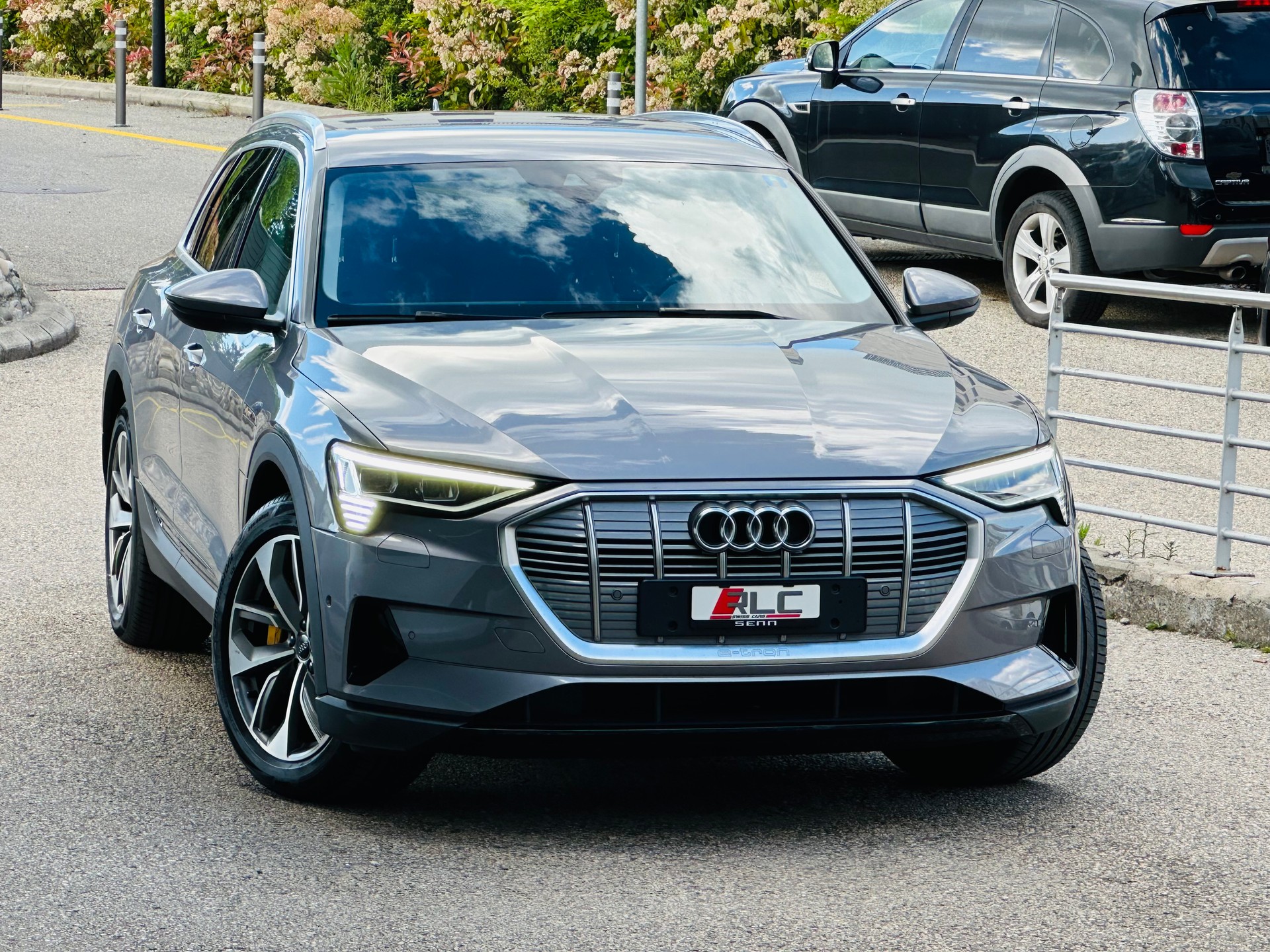 AUDI e-tron 50 Sportback quattro-image-3