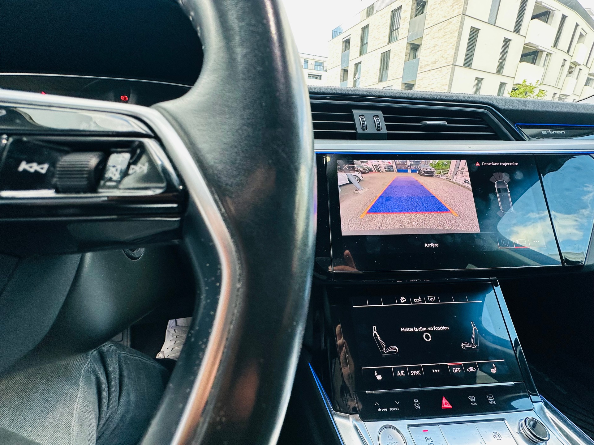 AUDI e-tron 50 Sportback quattro-image-17