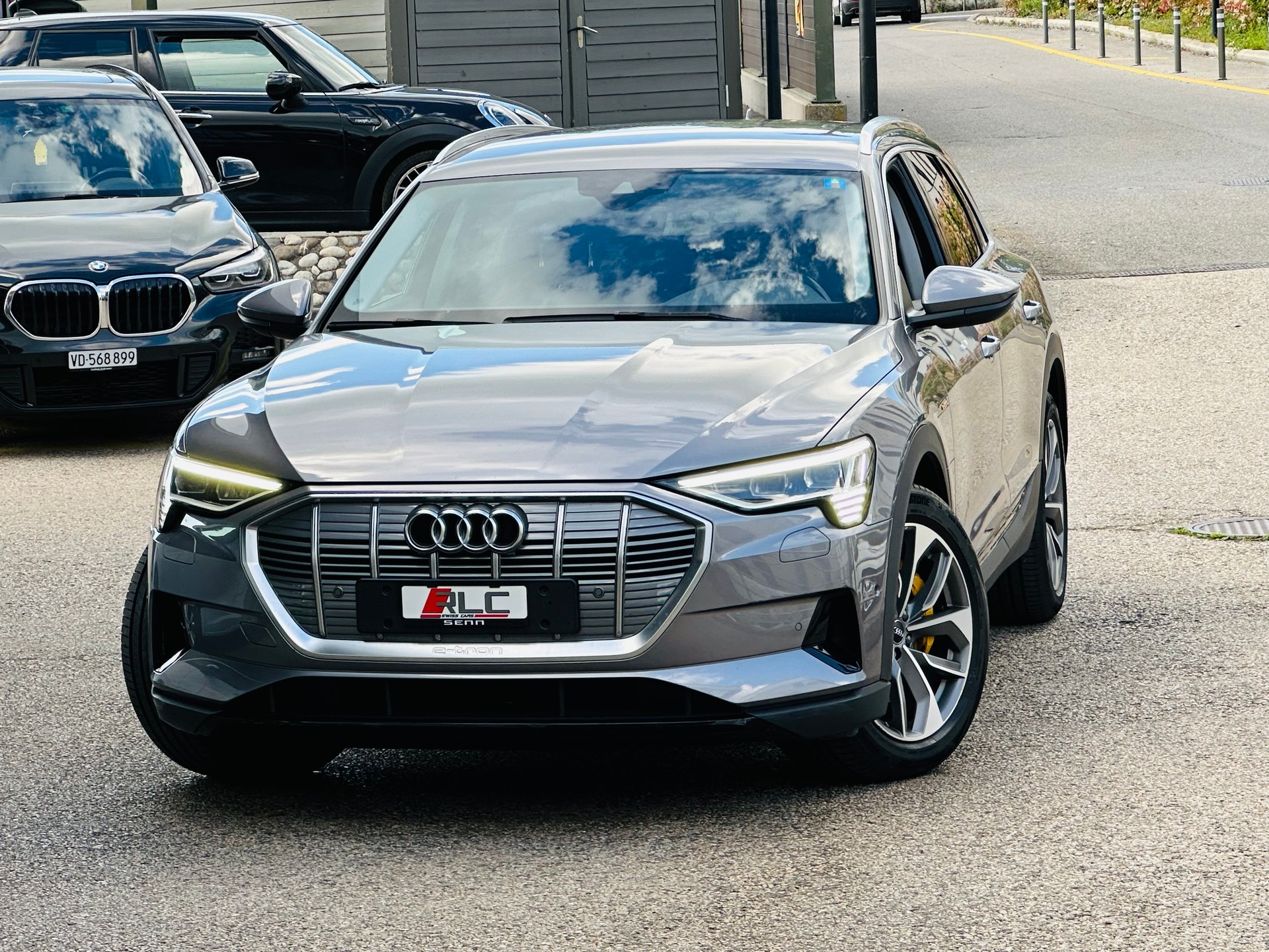 AUDI e-tron 50 Sportback quattro-image-2