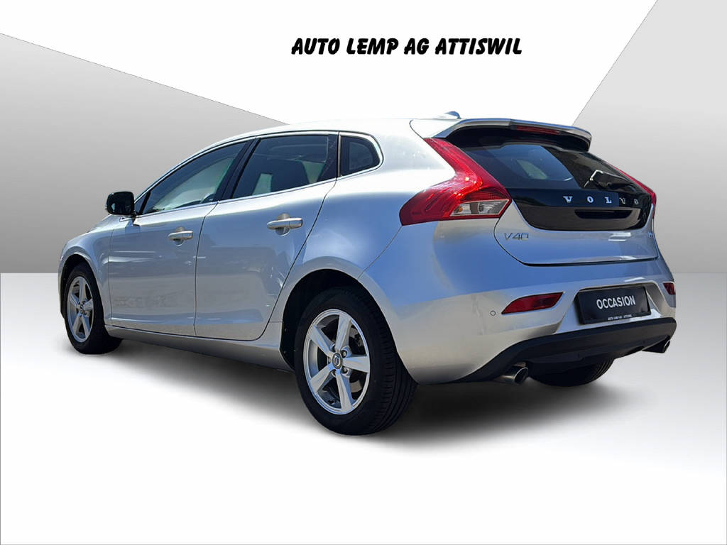 VOLVO V40 2.0 D3 Momentum S/S-image-3