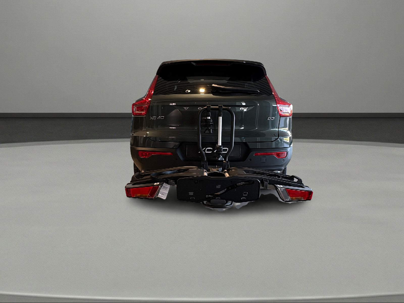 VOLVO XC40 B3 Benzin Mild Hybrid Plus Dark DCT-image-9