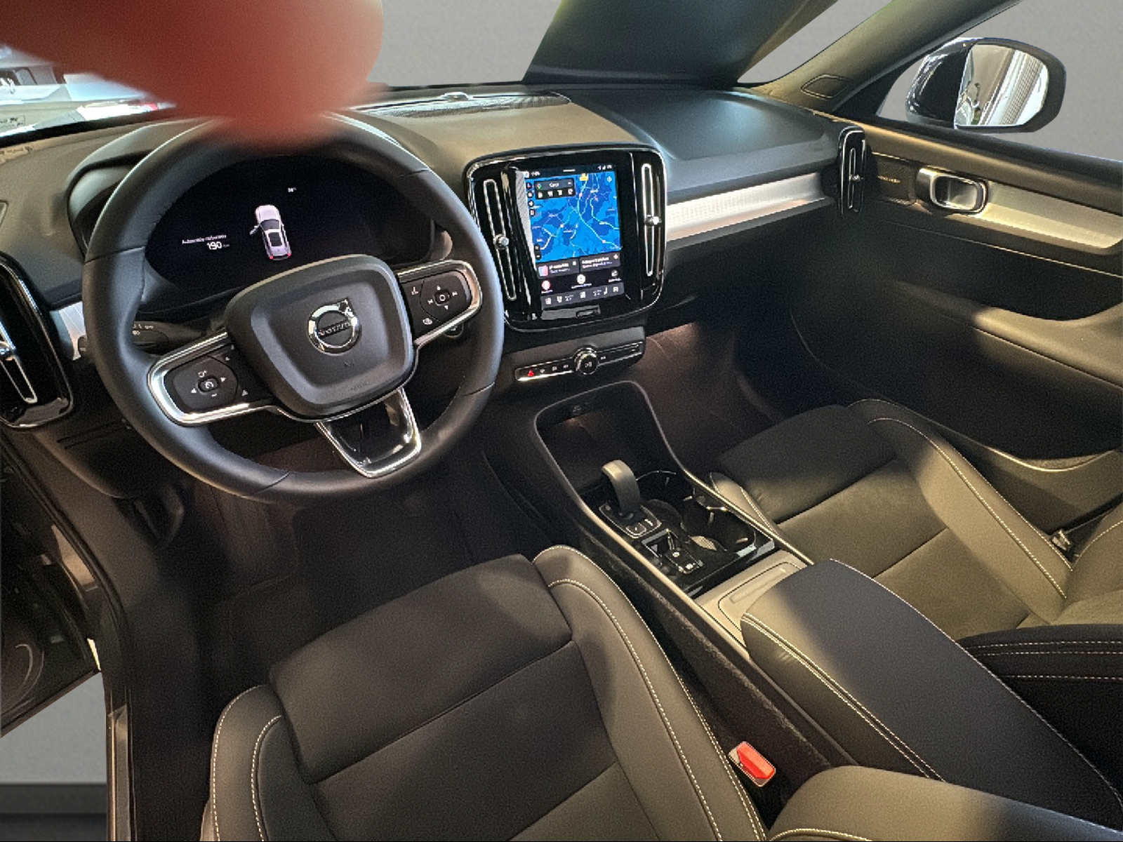 VOLVO XC40 B3 Benzin Mild Hybrid Plus Dark DCT-image-11