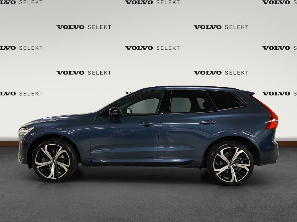 VOLVO XC60 2.0 B4 MH Plus Dark AWD-image-1