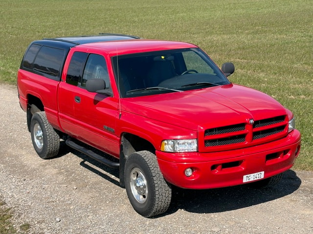 DODGE DODGE 2500 HD Cummins 5.9 Diesel Quad Cab "Sport"-image-0