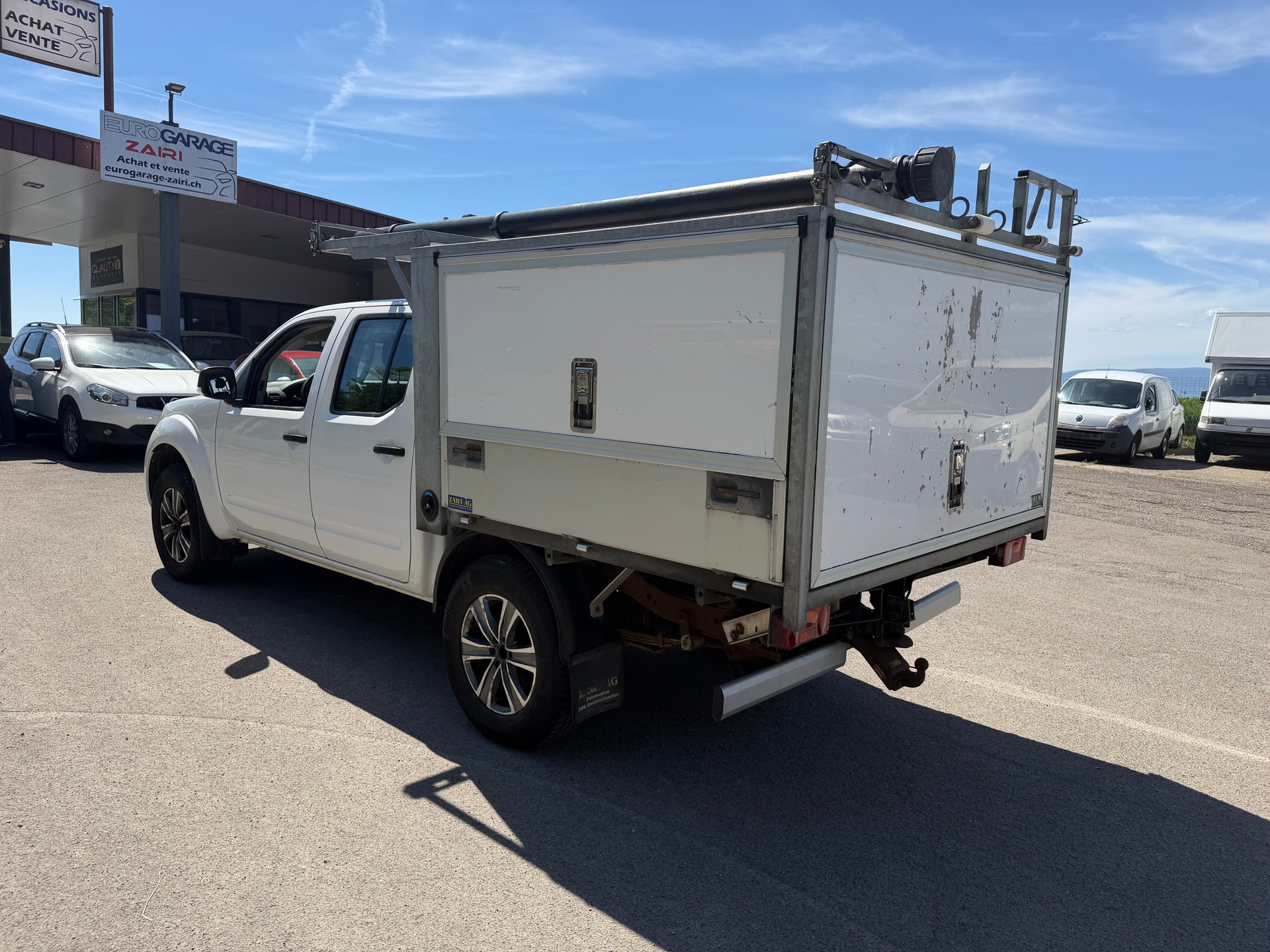 NISSAN Navara Double Cab SE 2.5 dCi 4WD-image-0
