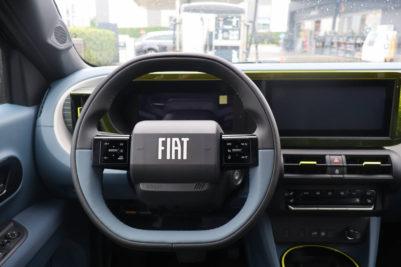 FIAT Grande Panda 1.2 Hybrid Icon-image-12