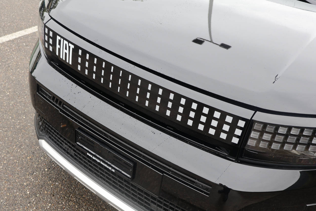 FIAT Grande Panda 1.2 Hybrid Icon-image-8