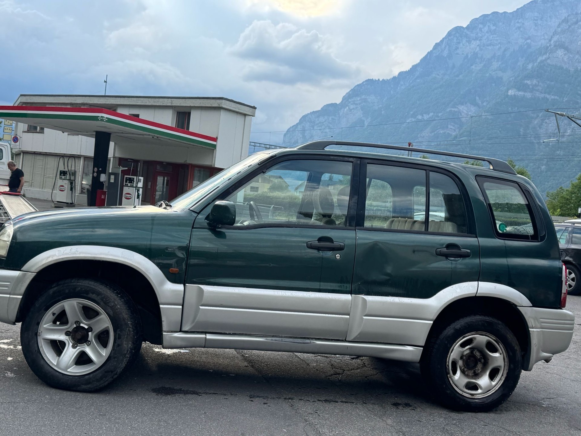 SUZUKI Grand Vitara 2.0 16V-image-1