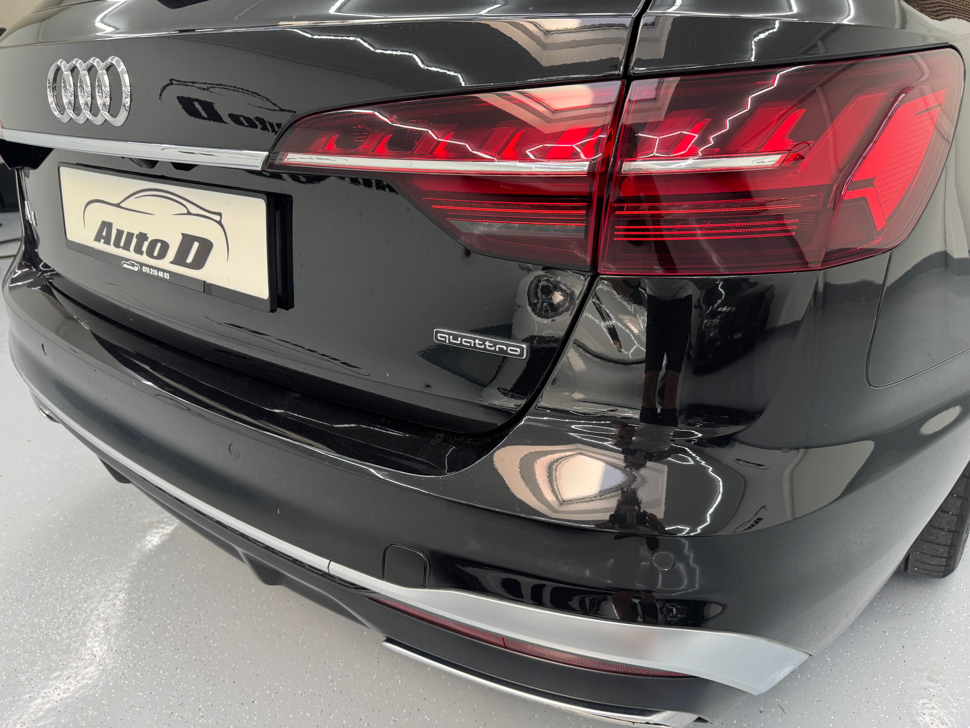 AUDI A4 Avant 40 TFSI S line S-tronic quattro-image-6
