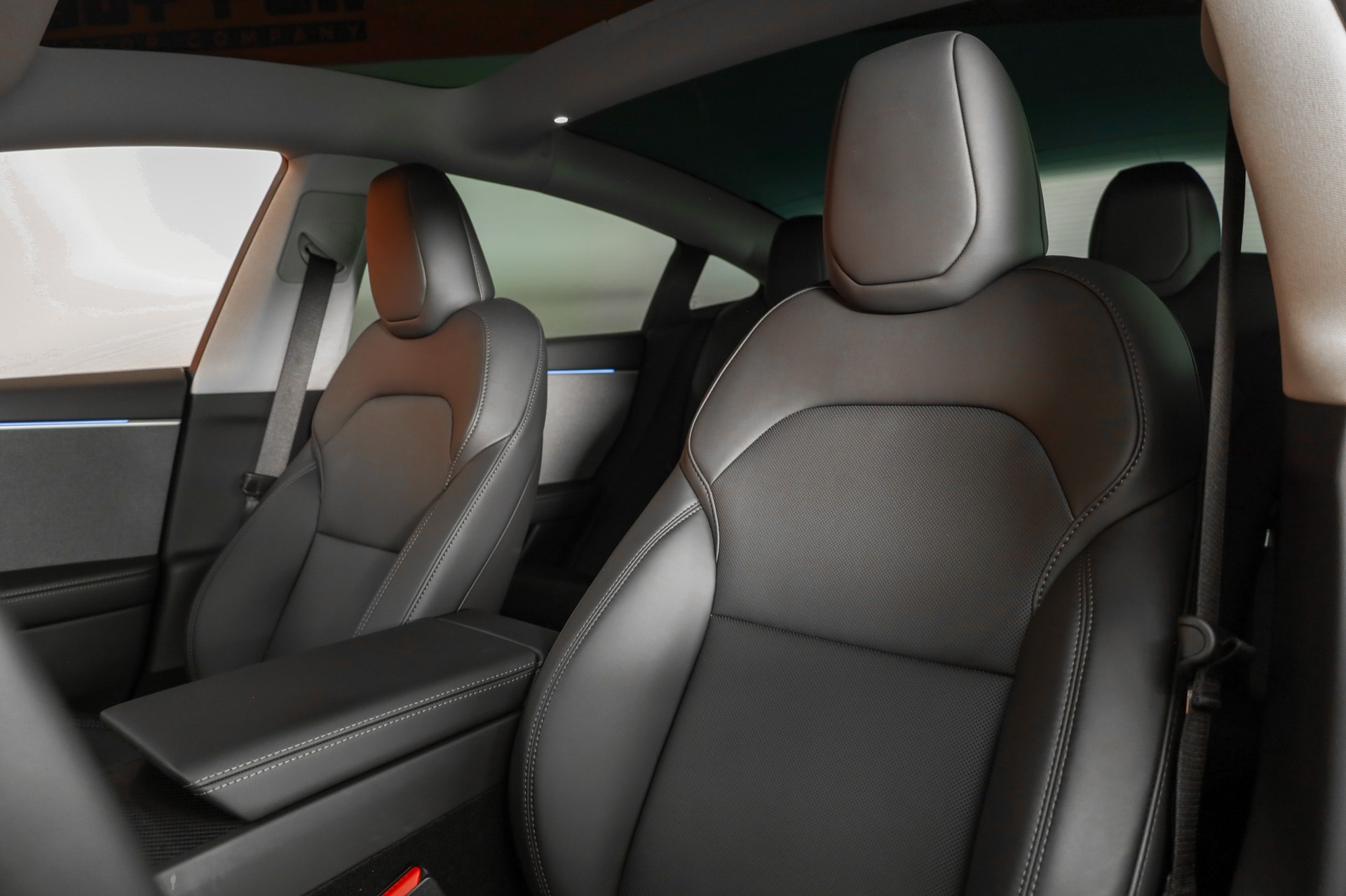 TESLA Model 3 Long Range Dual Motor AWD-image-8