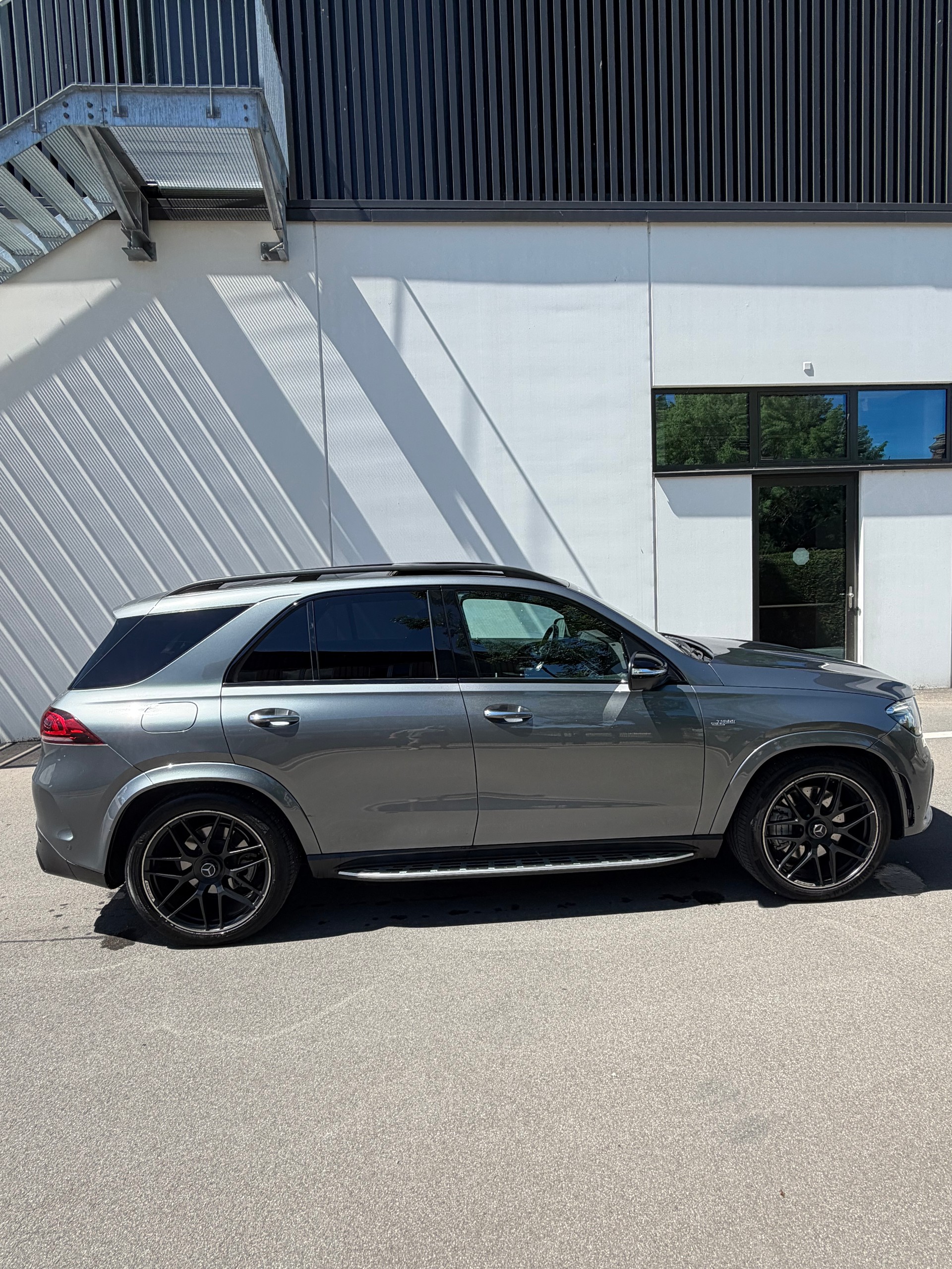 MERCEDES-BENZ GLE 53 AMG 4Matic+ 9G-Speedshift-image-2