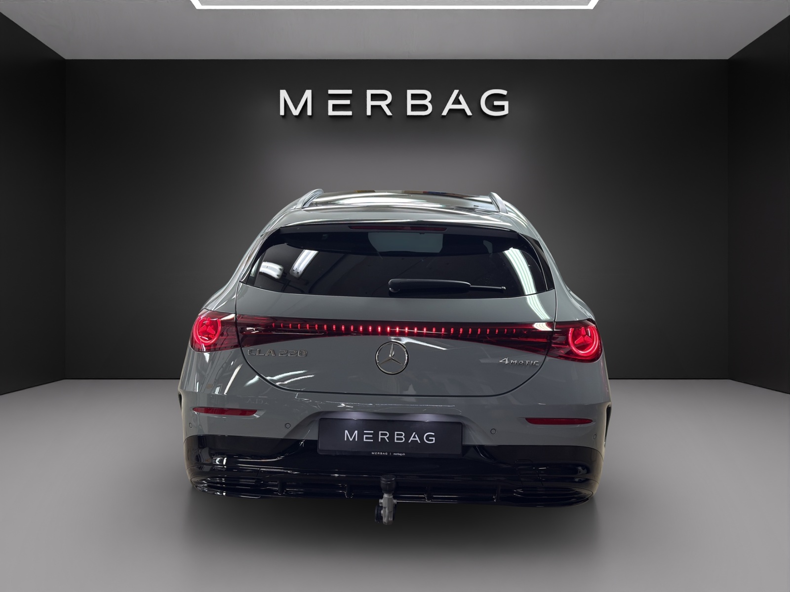 MERCEDES-BENZ CLA 220 4MATIC Shooting Brake-image-3